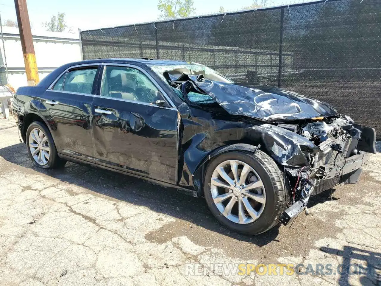 4 Photograph of a damaged car 2C3CCAKG2LH124554 CHRYSLER 300 2020