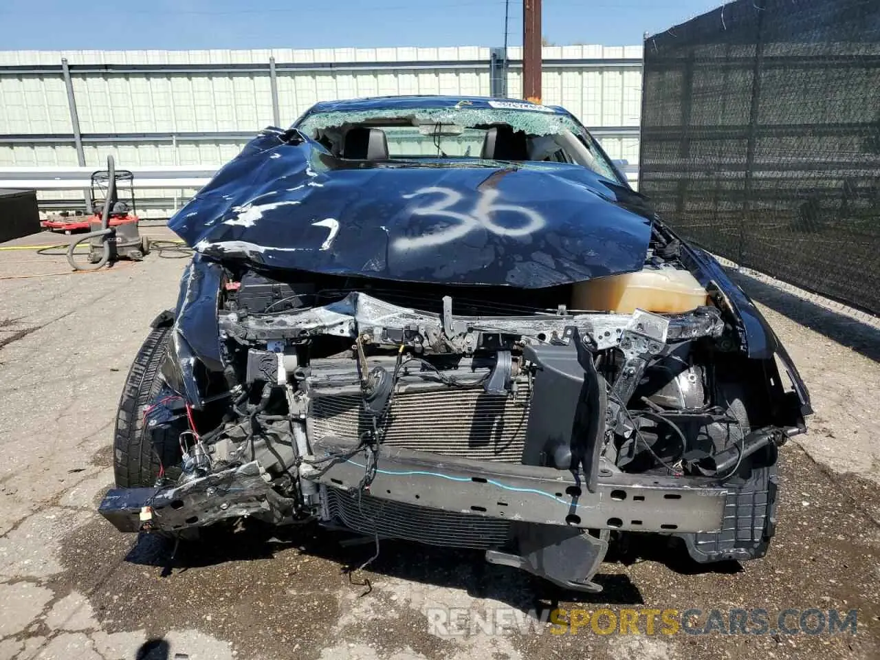 5 Photograph of a damaged car 2C3CCAKG2LH124554 CHRYSLER 300 2020