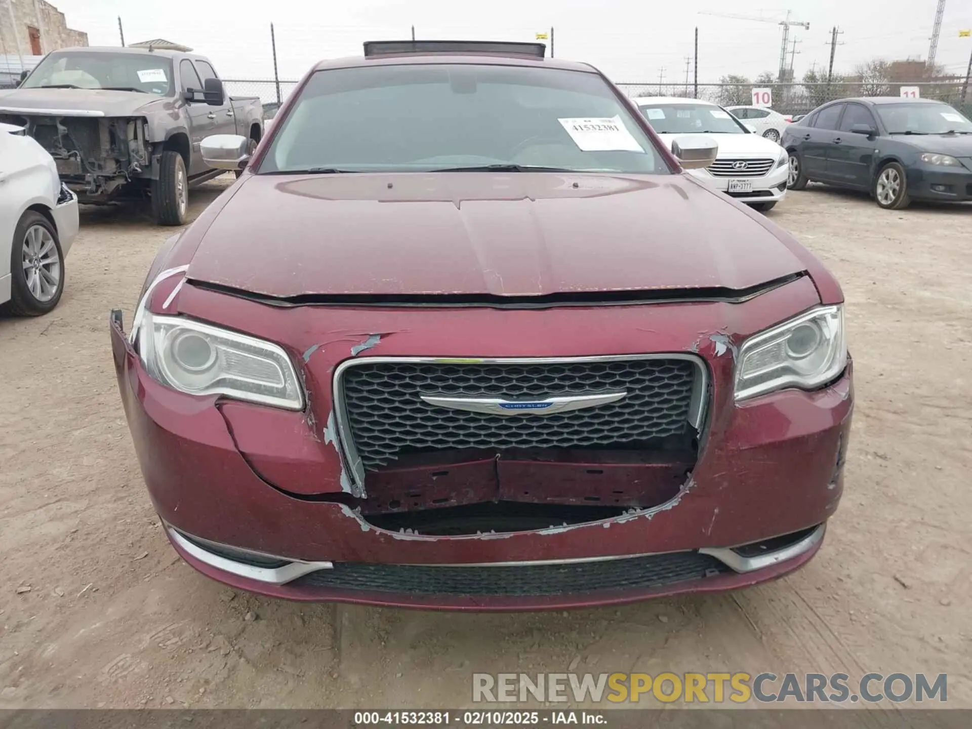 12 Photograph of a damaged car 2C3CCAKG3LH142027 CHRYSLER 300 2020