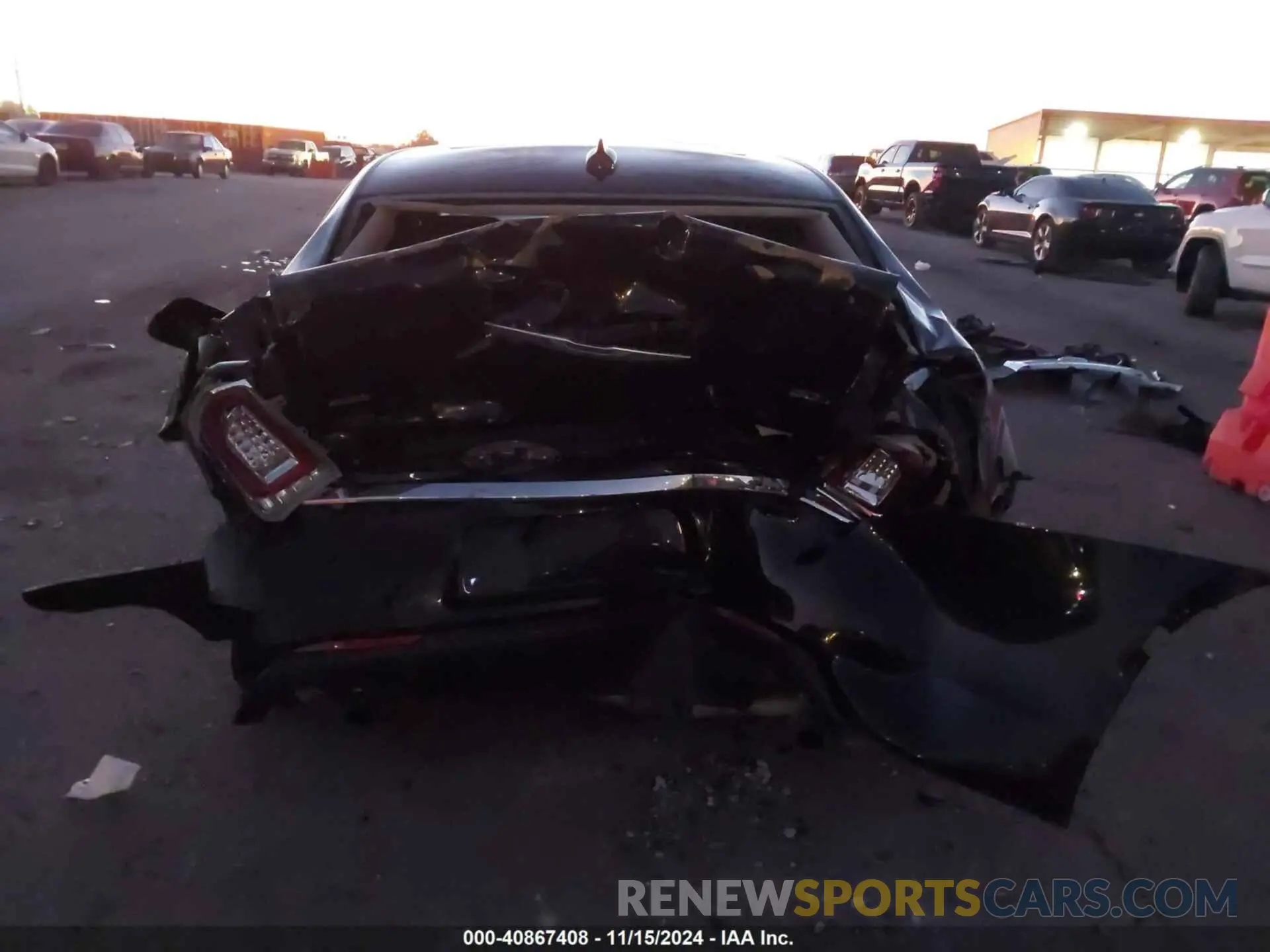 16 Photograph of a damaged car 2C3CCAKG3LH151097 CHRYSLER 300 2020