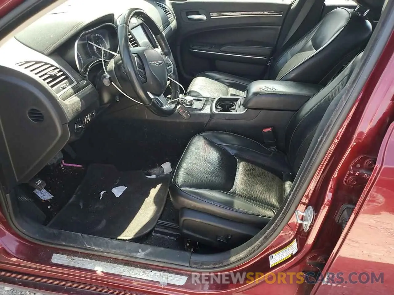 7 Photograph of a damaged car 2C3CCAKG4LH131649 CHRYSLER 300 2020