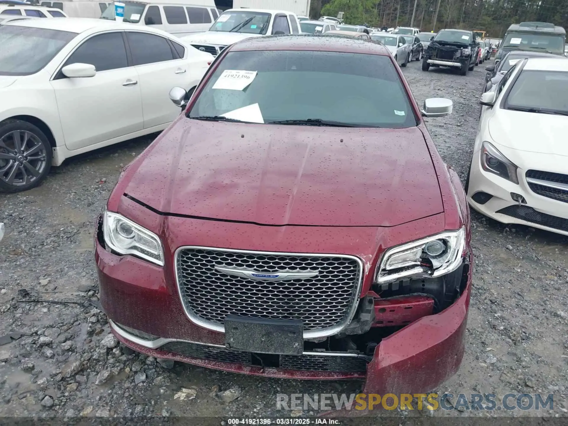 12 Photograph of a damaged car 2C3CCAPT4LH182008 CHRYSLER 300 2020