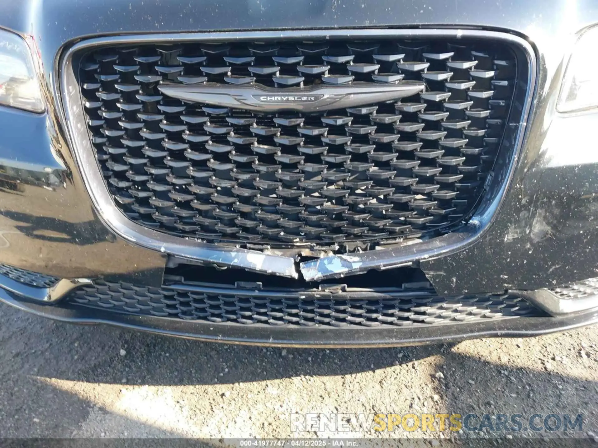 19 Photograph of a damaged car 2C3CCAAG0MH572181 CHRYSLER 300 2021