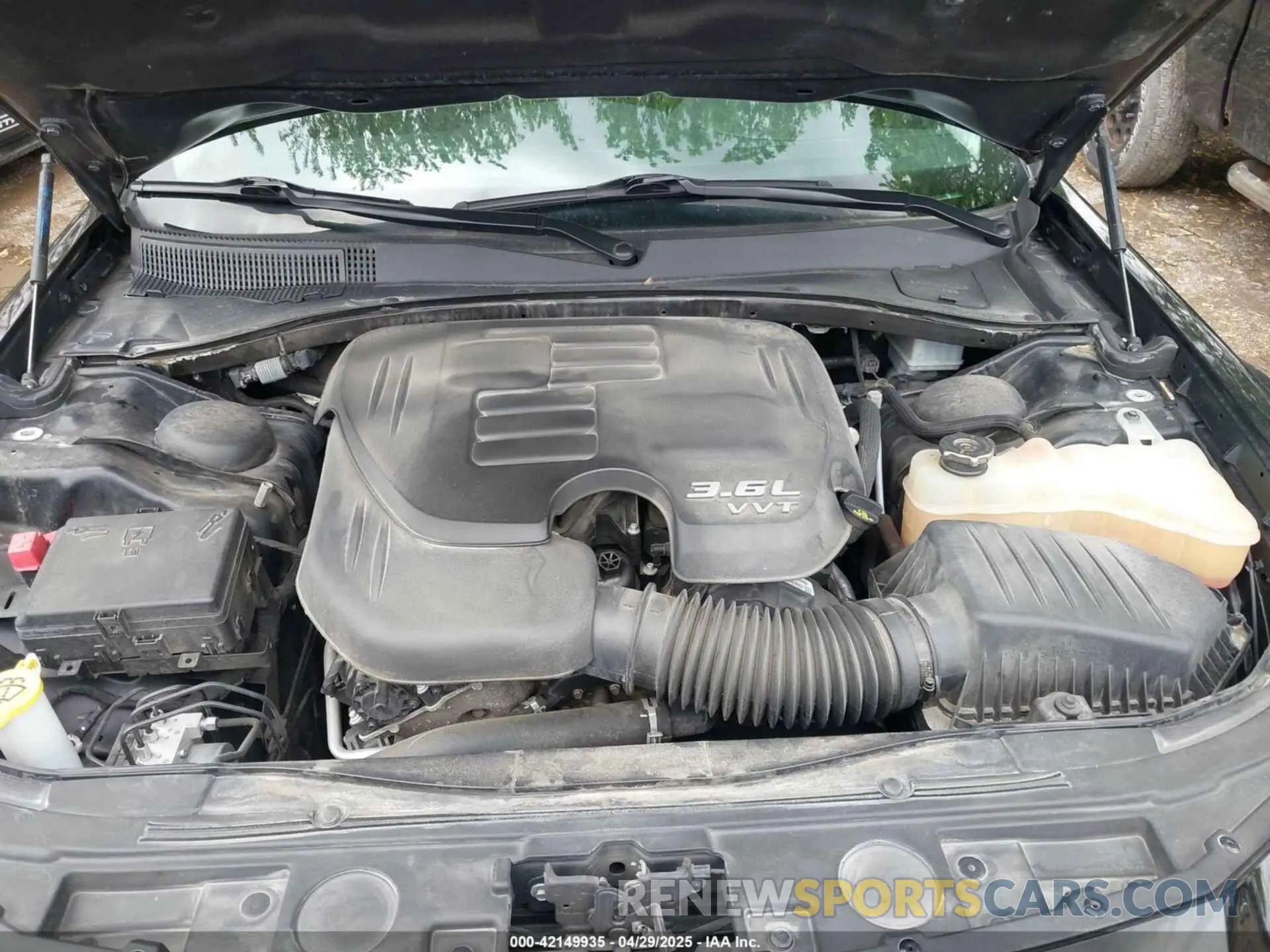 10 Photograph of a damaged car 2C3CCAAG6MH558382 CHRYSLER 300 2021
