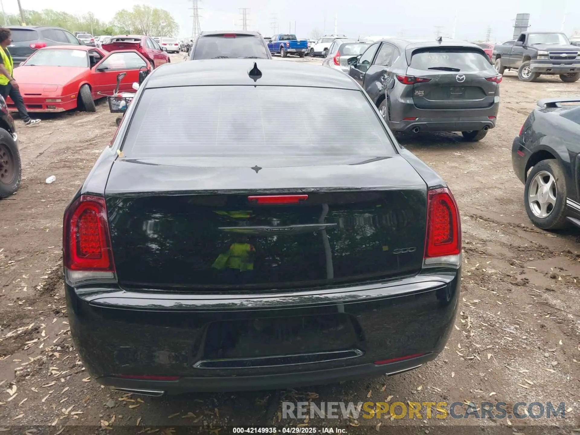 16 Photograph of a damaged car 2C3CCAAG6MH558382 CHRYSLER 300 2021