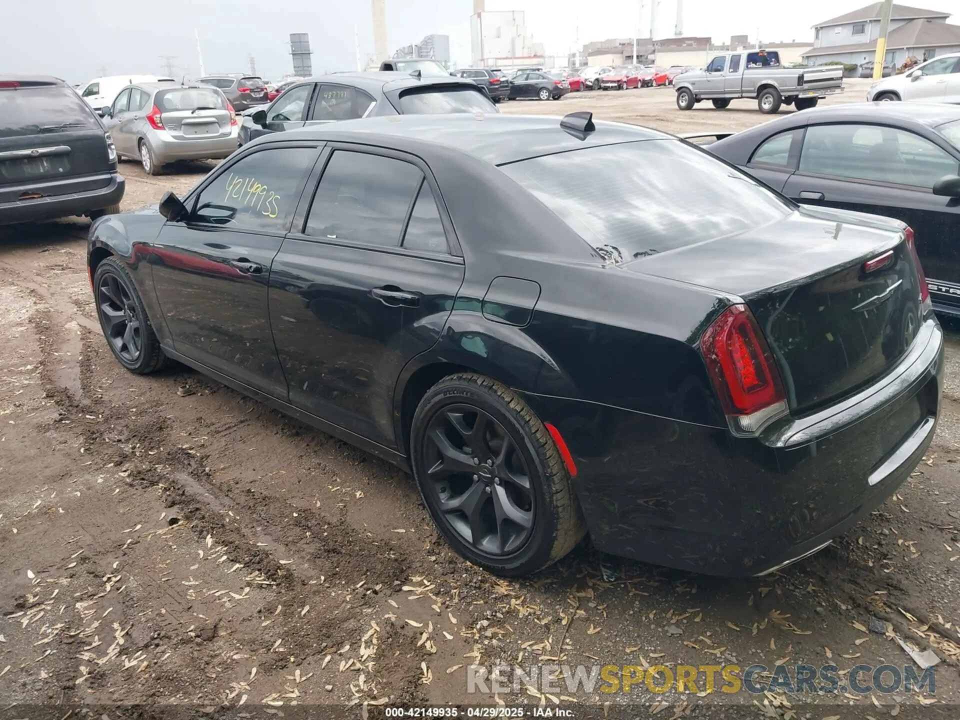 3 Photograph of a damaged car 2C3CCAAG6MH558382 CHRYSLER 300 2021
