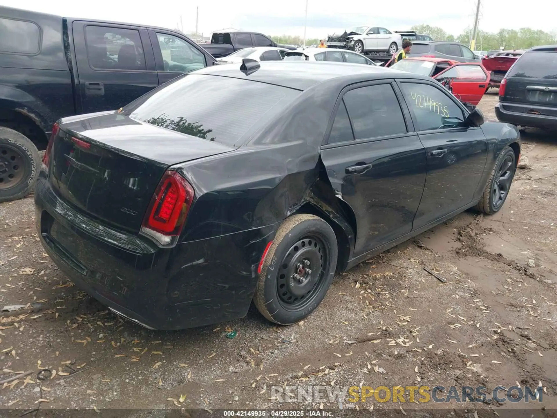 4 Photograph of a damaged car 2C3CCAAG6MH558382 CHRYSLER 300 2021