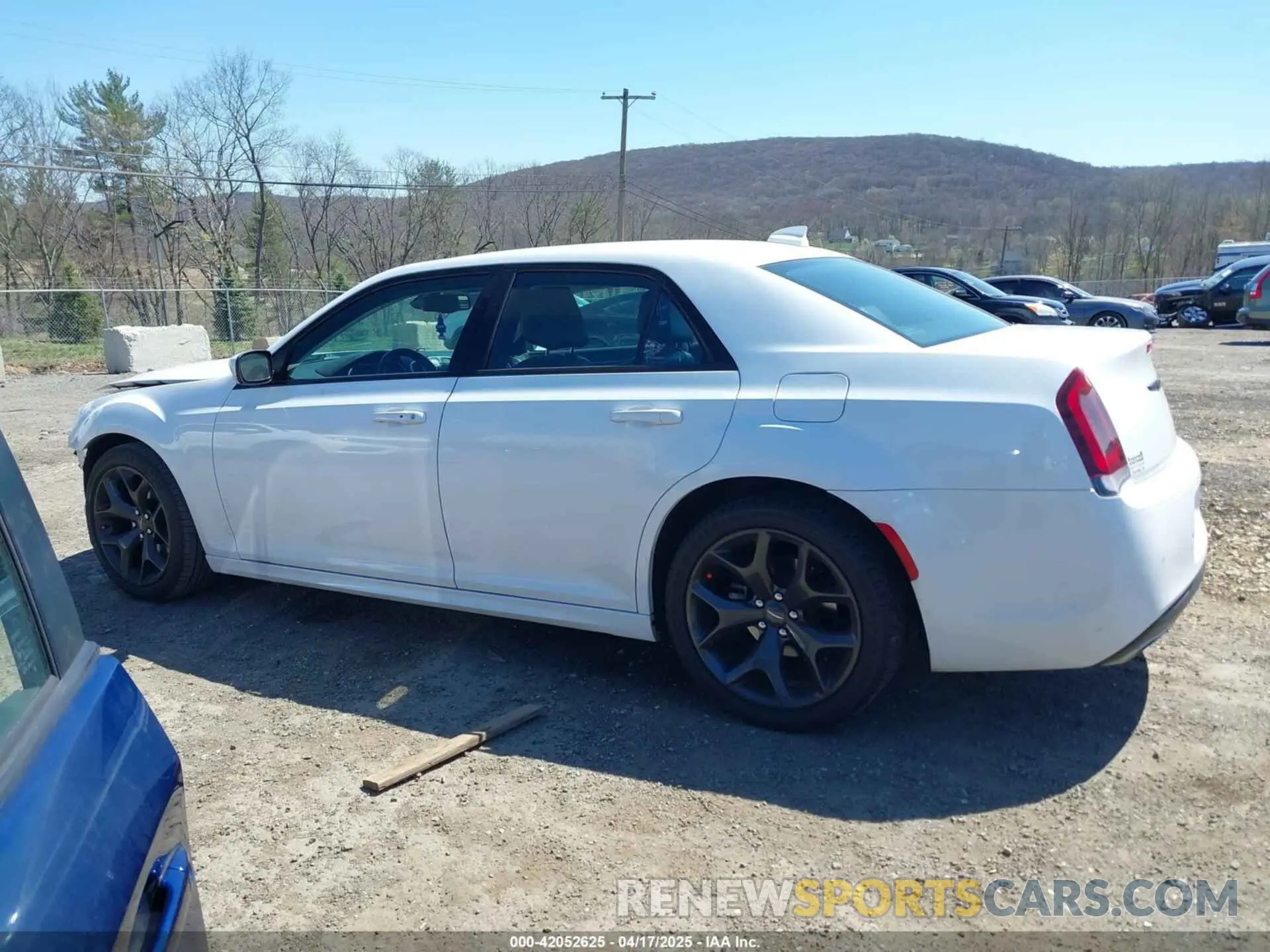 15 Photograph of a damaged car 2C3CCAAG6MH680062 CHRYSLER 300 2021
