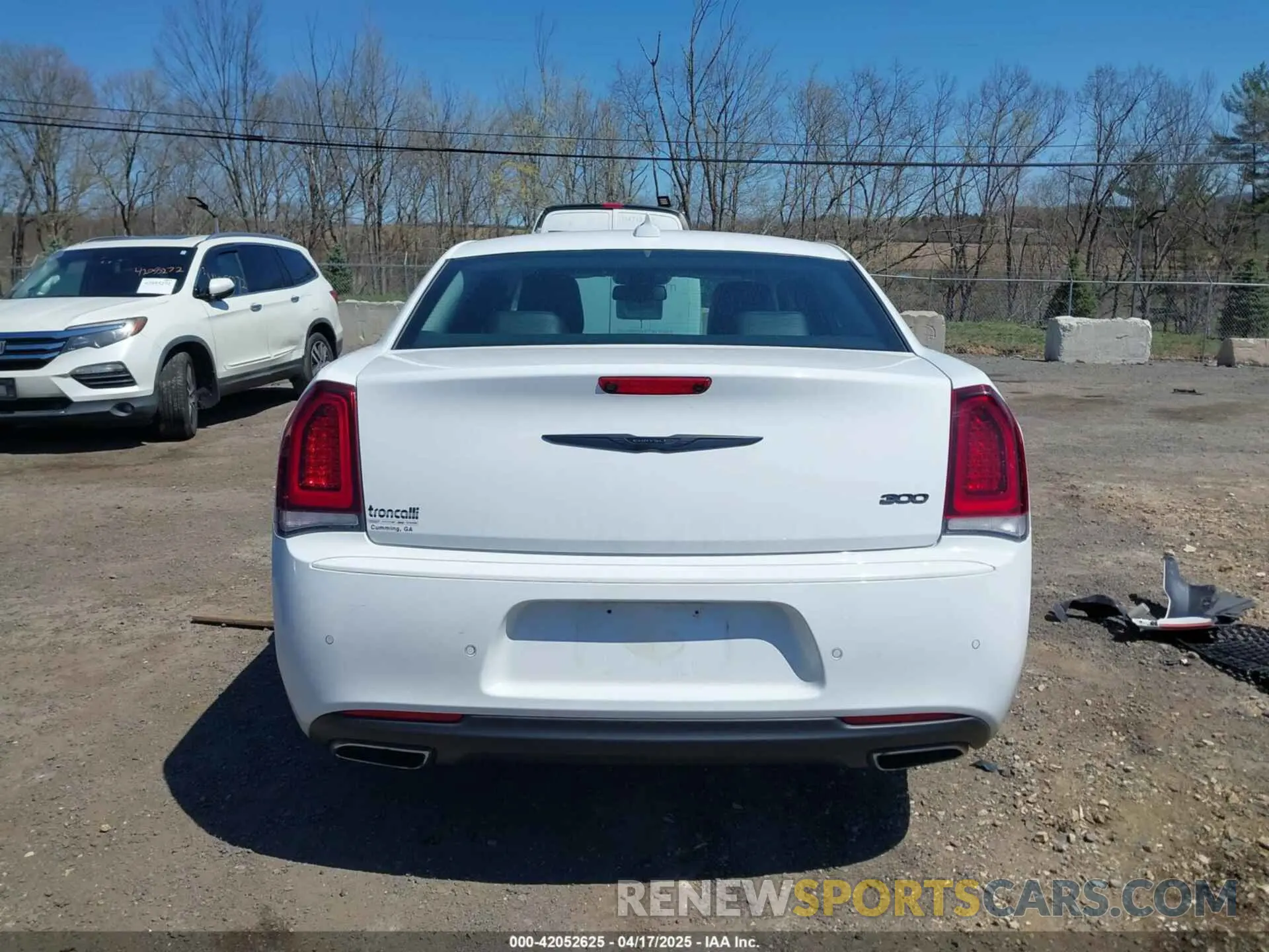 17 Photograph of a damaged car 2C3CCAAG6MH680062 CHRYSLER 300 2021