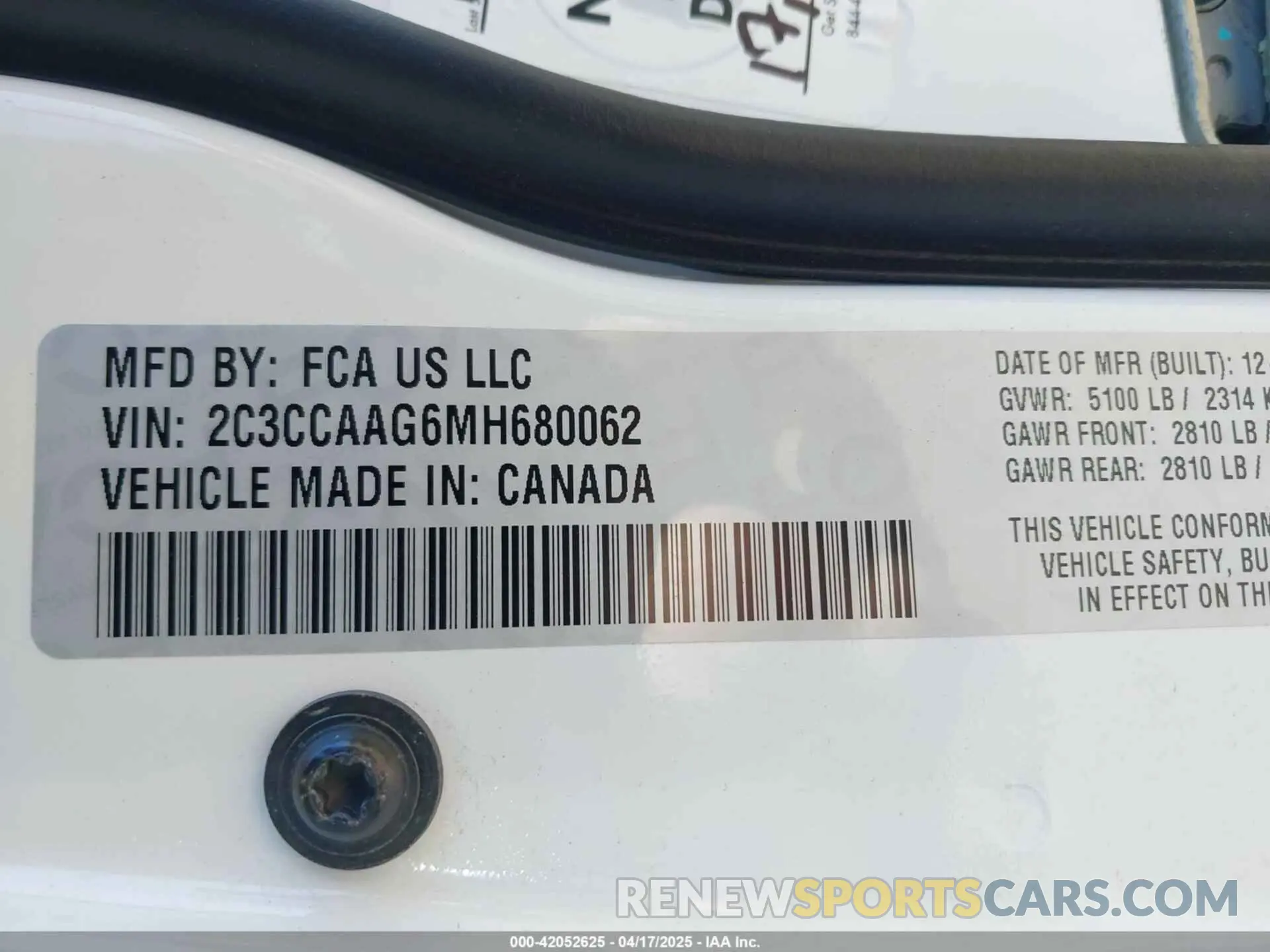 9 Photograph of a damaged car 2C3CCAAG6MH680062 CHRYSLER 300 2021