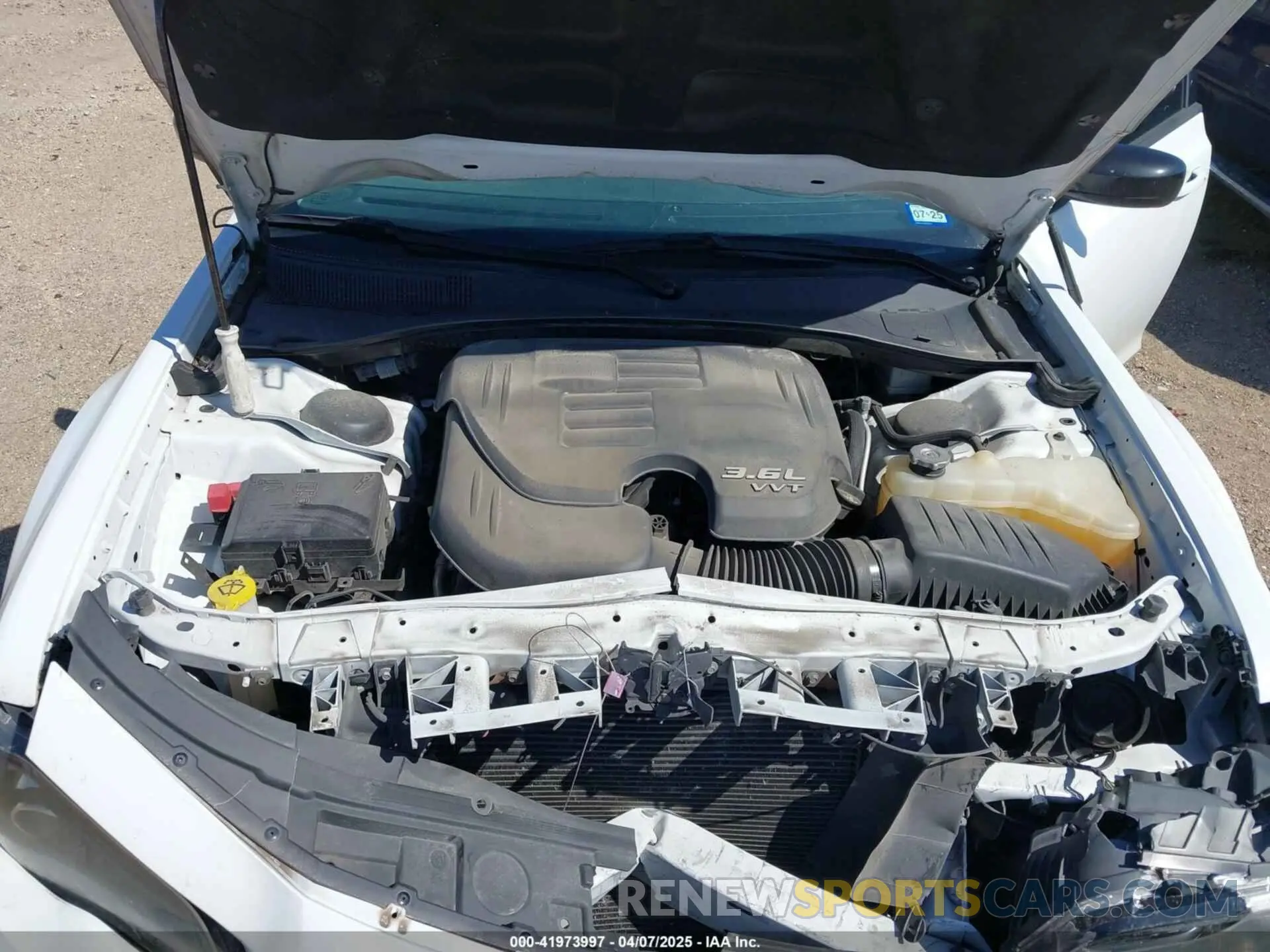 10 Photograph of a damaged car 2C3CCAAG9MH580215 CHRYSLER 300 2021