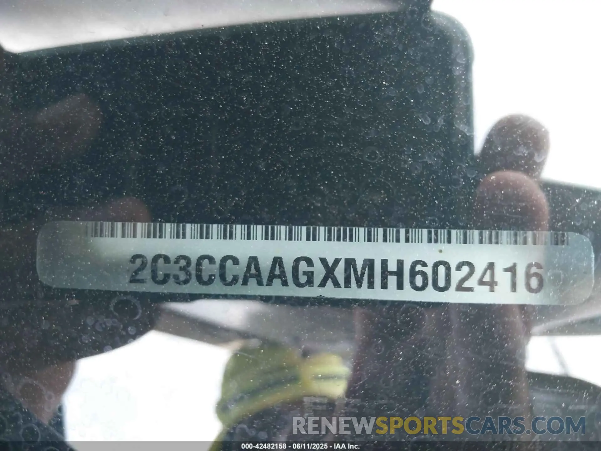 9 Photograph of a damaged car 2C3CCAAGXMH602416 CHRYSLER 300 2021