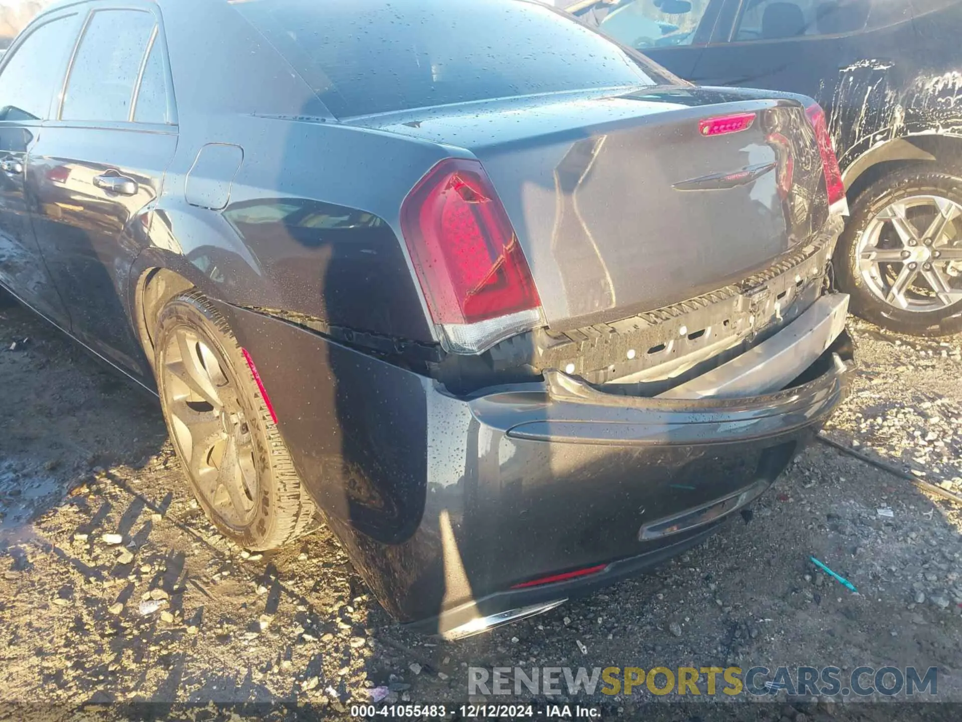 17 Photograph of a damaged car 2C3CCABG1MH505006 CHRYSLER 300 2021