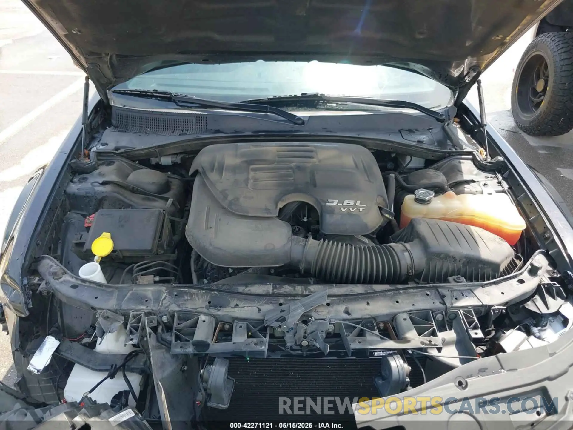 10 Photograph of a damaged car 2C3CCABG1MH520184 CHRYSLER 300 2021