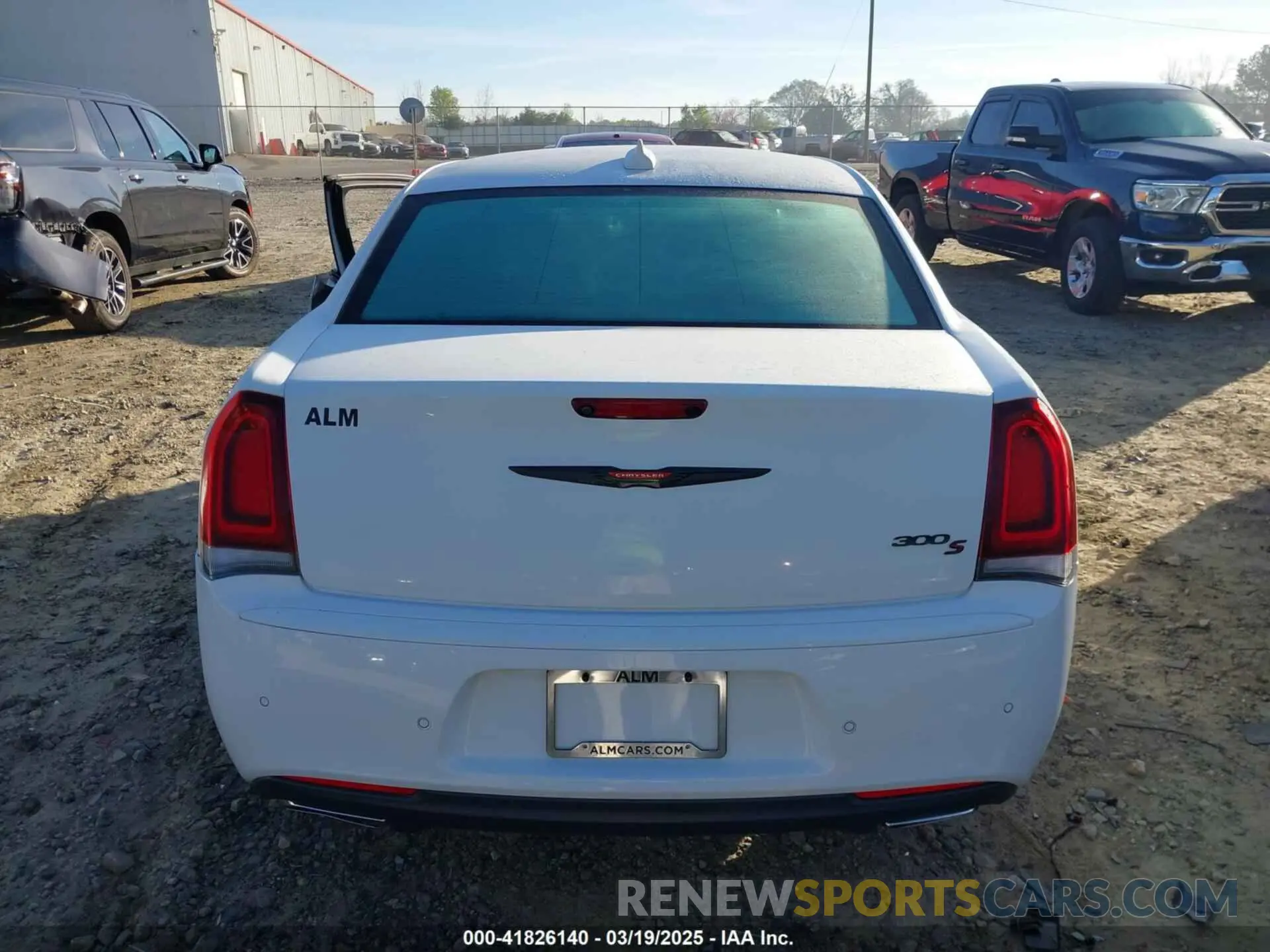 17 Photograph of a damaged car 2C3CCABG1MH595841 CHRYSLER 300 2021