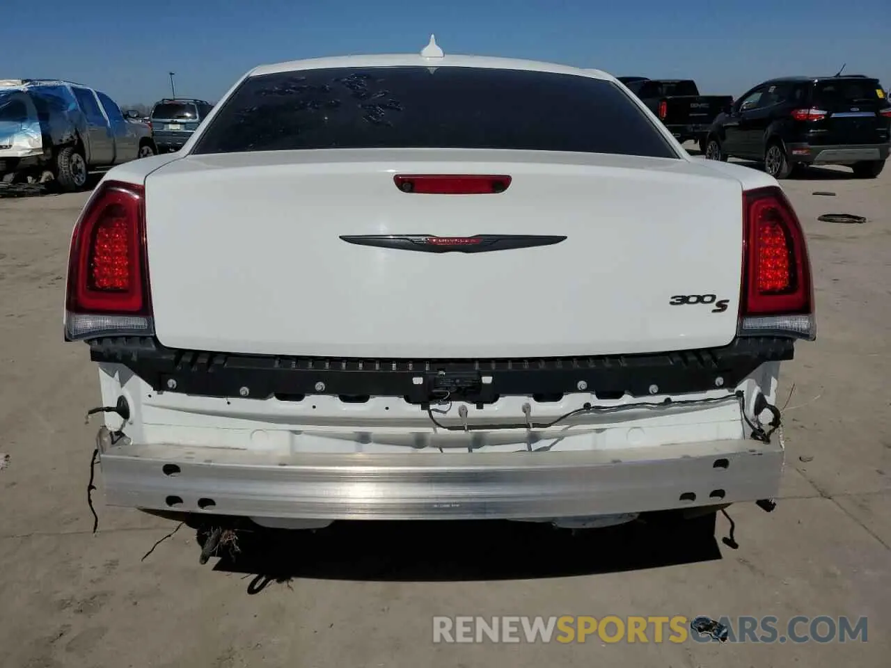 6 Photograph of a damaged car 2C3CCABG1MH620169 CHRYSLER 300 2021