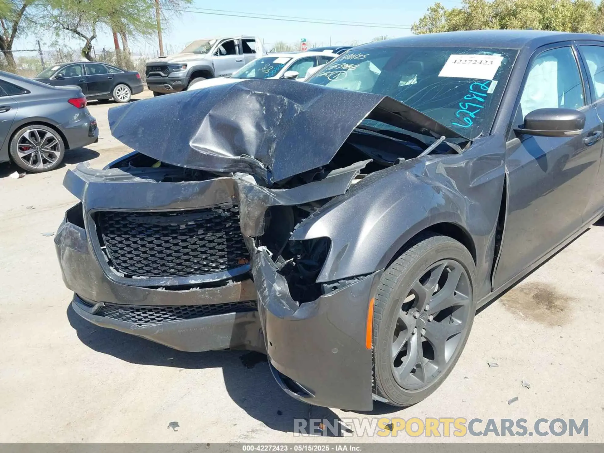 6 Photograph of a damaged car 2C3CCABG1MH629812 CHRYSLER 300 2021