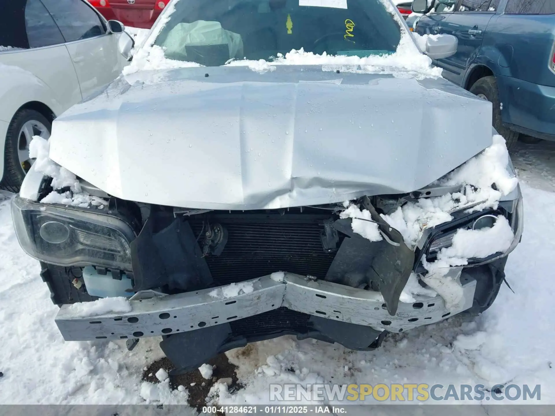 6 Photograph of a damaged car 2C3CCABG1MH634265 CHRYSLER 300 2021
