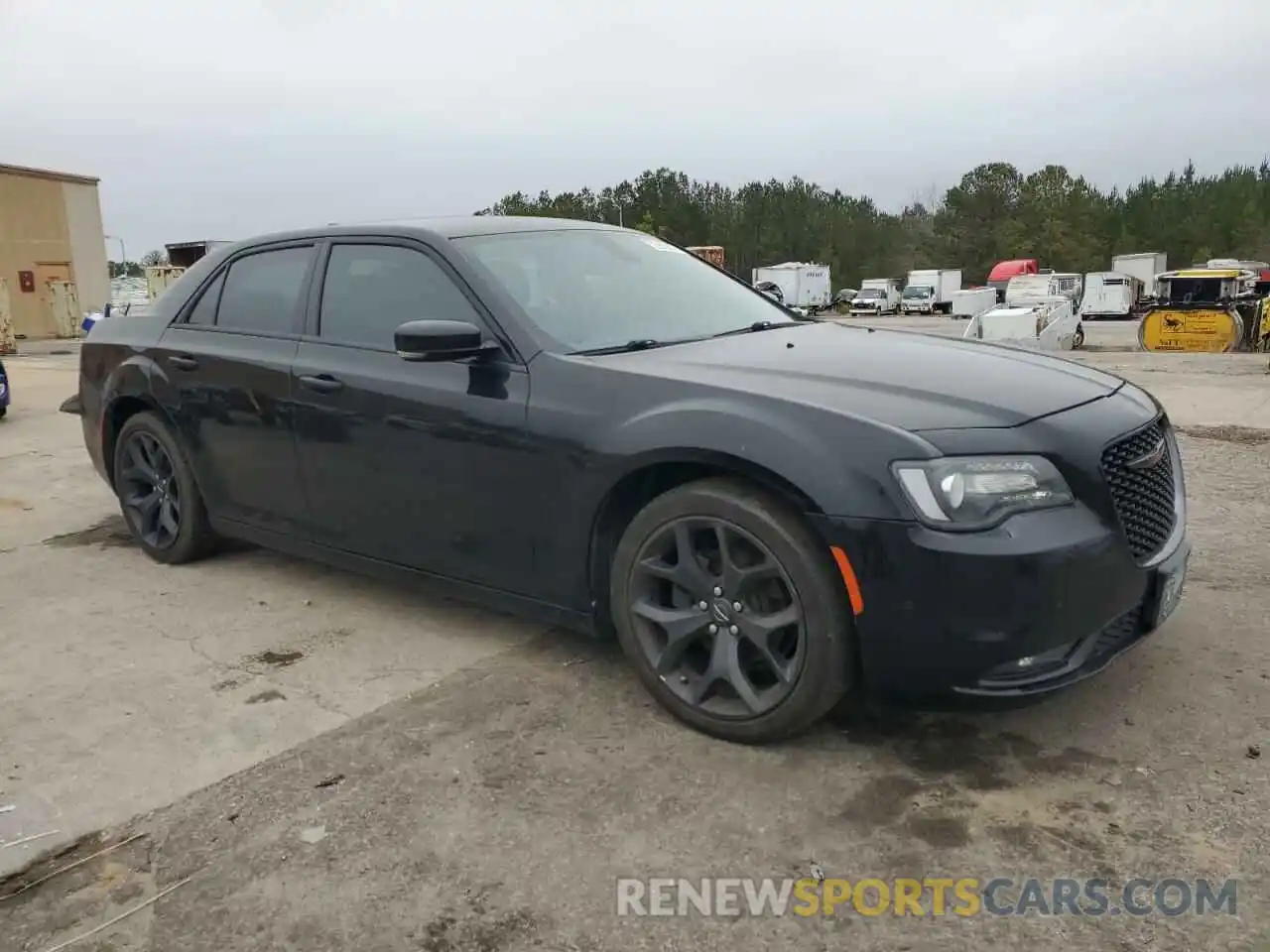 4 Photograph of a damaged car 2C3CCABG2MH525586 CHRYSLER 300 2021