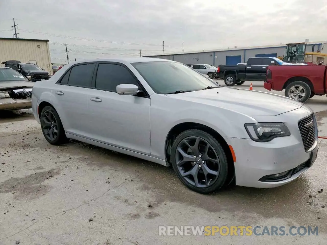 4 Photograph of a damaged car 2C3CCABG2MH545658 CHRYSLER 300 2021