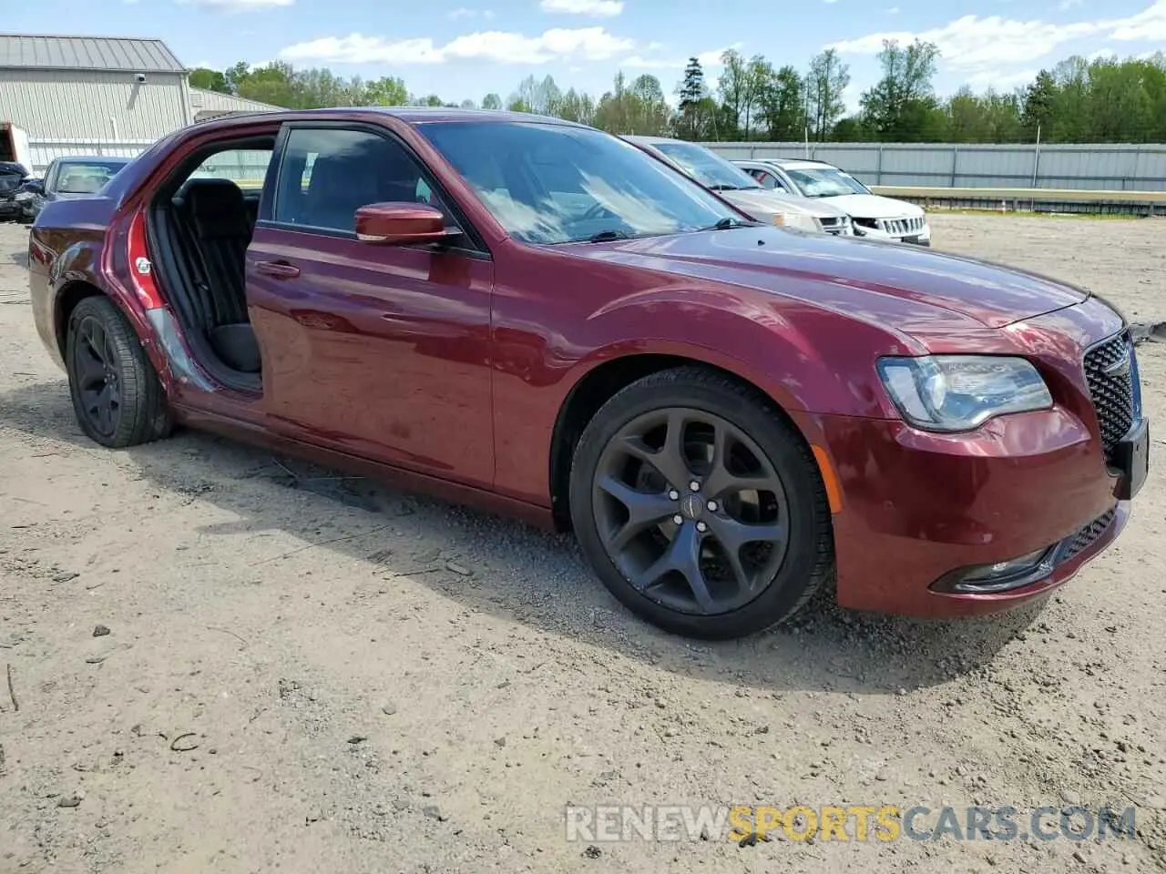 4 Photograph of a damaged car 2C3CCABG2MH550021 CHRYSLER 300 2021