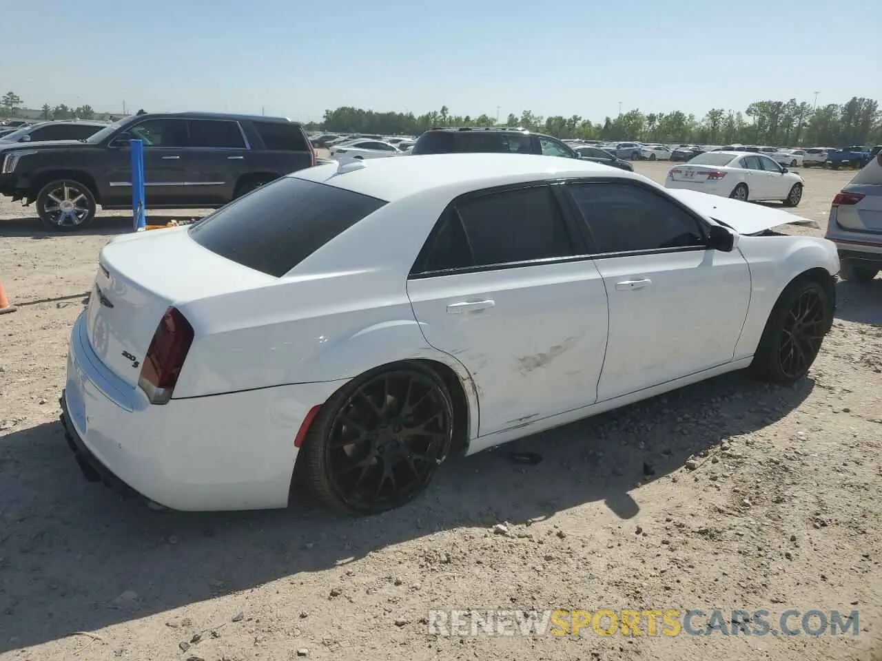 3 Photograph of a damaged car 2C3CCABG4MH554460 CHRYSLER 300 2021