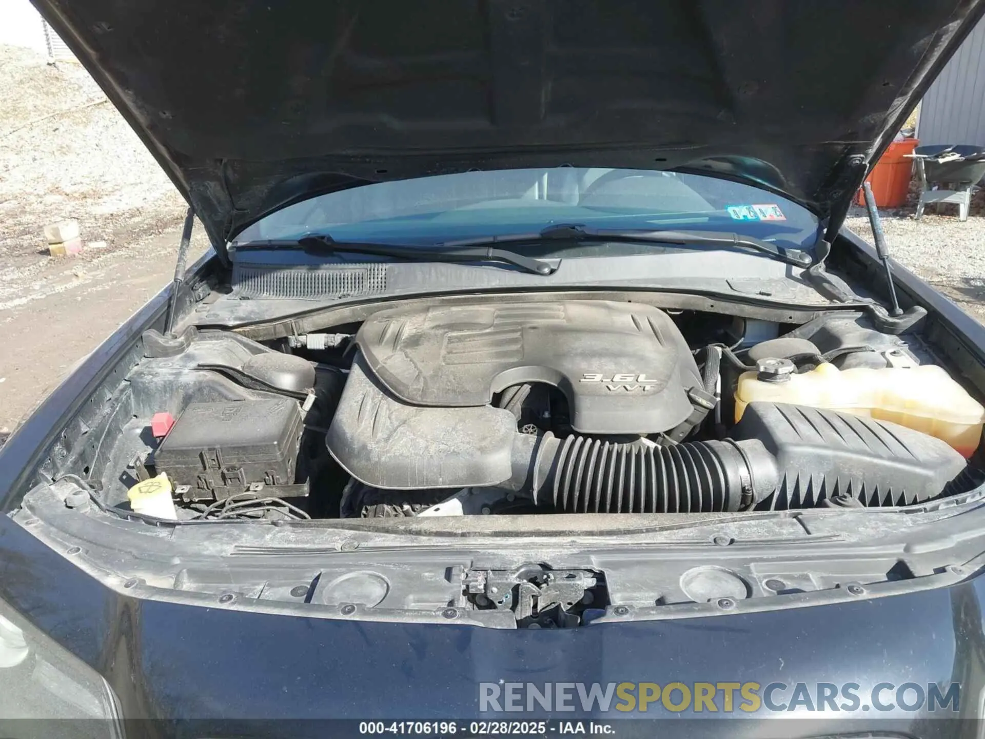 10 Photograph of a damaged car 2C3CCABG5MH529373 CHRYSLER 300 2021