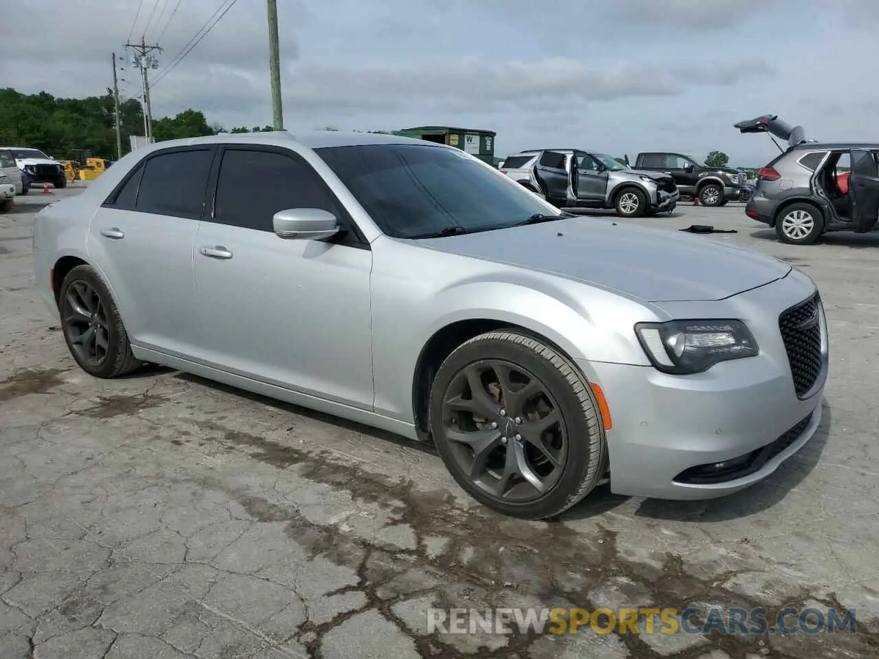 4 Photograph of a damaged car 2C3CCABG5MH549946 CHRYSLER 300 2021