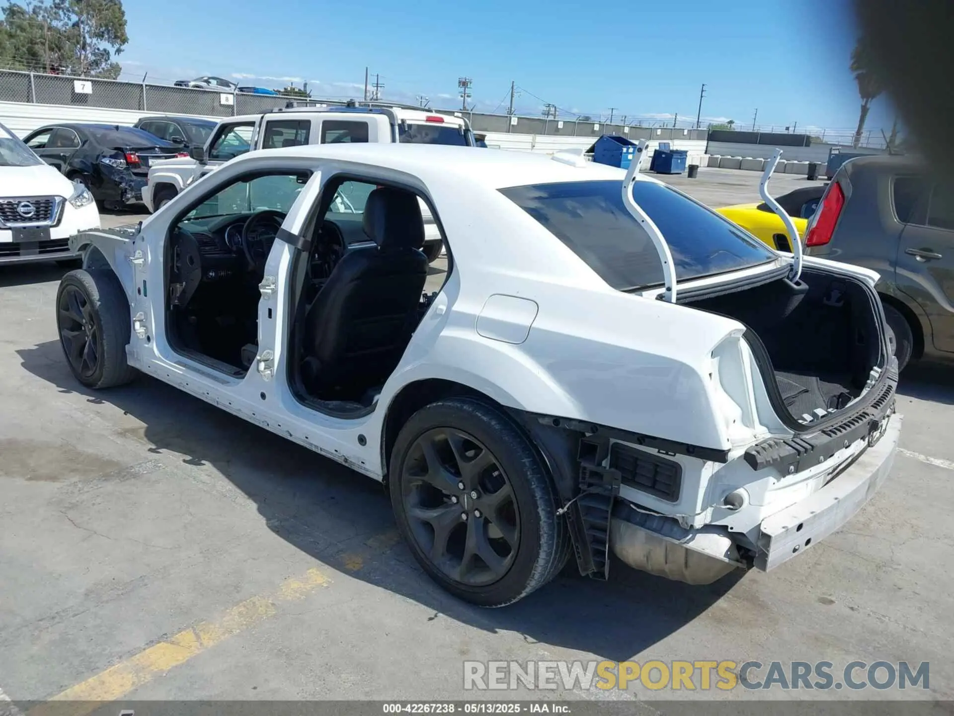 3 Photograph of a damaged car 2C3CCABG5MH620255 CHRYSLER 300 2021