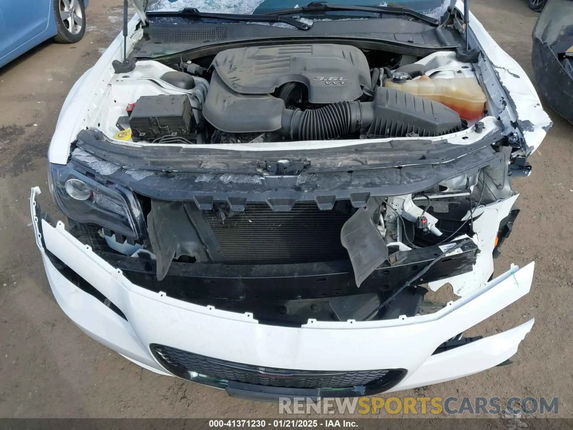 10 Photograph of a damaged car 2C3CCABG6MH523713 CHRYSLER 300 2021