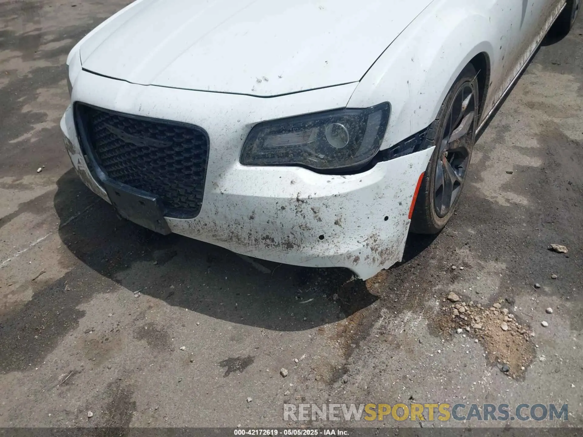 6 Photograph of a damaged car 2C3CCABG6MH545629 CHRYSLER 300 2021