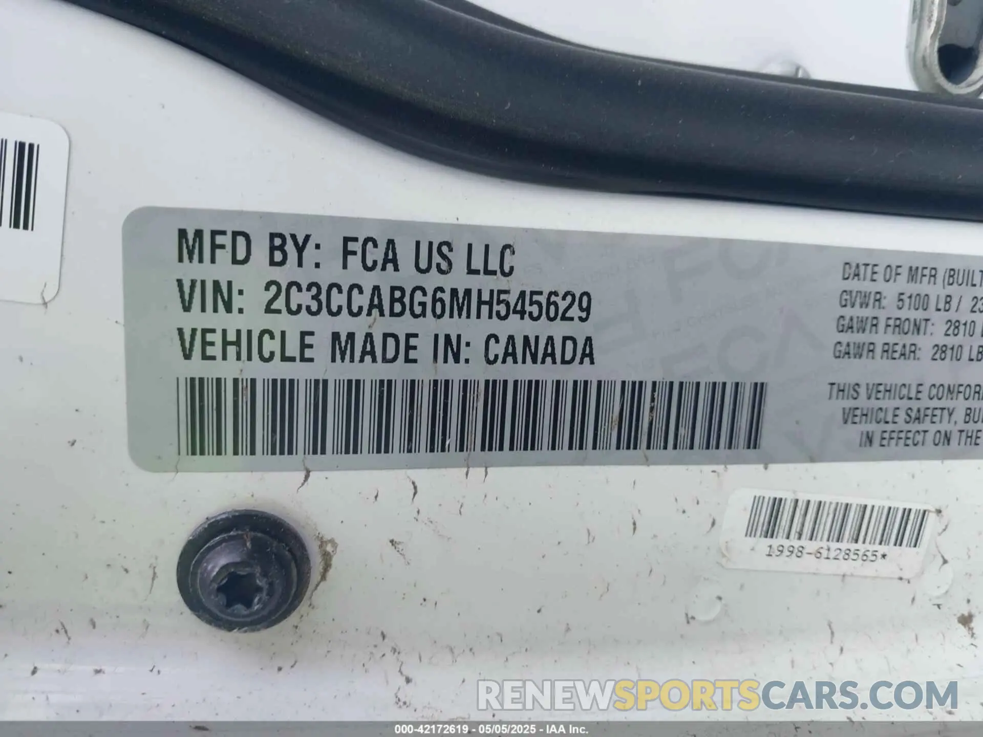 9 Photograph of a damaged car 2C3CCABG6MH545629 CHRYSLER 300 2021