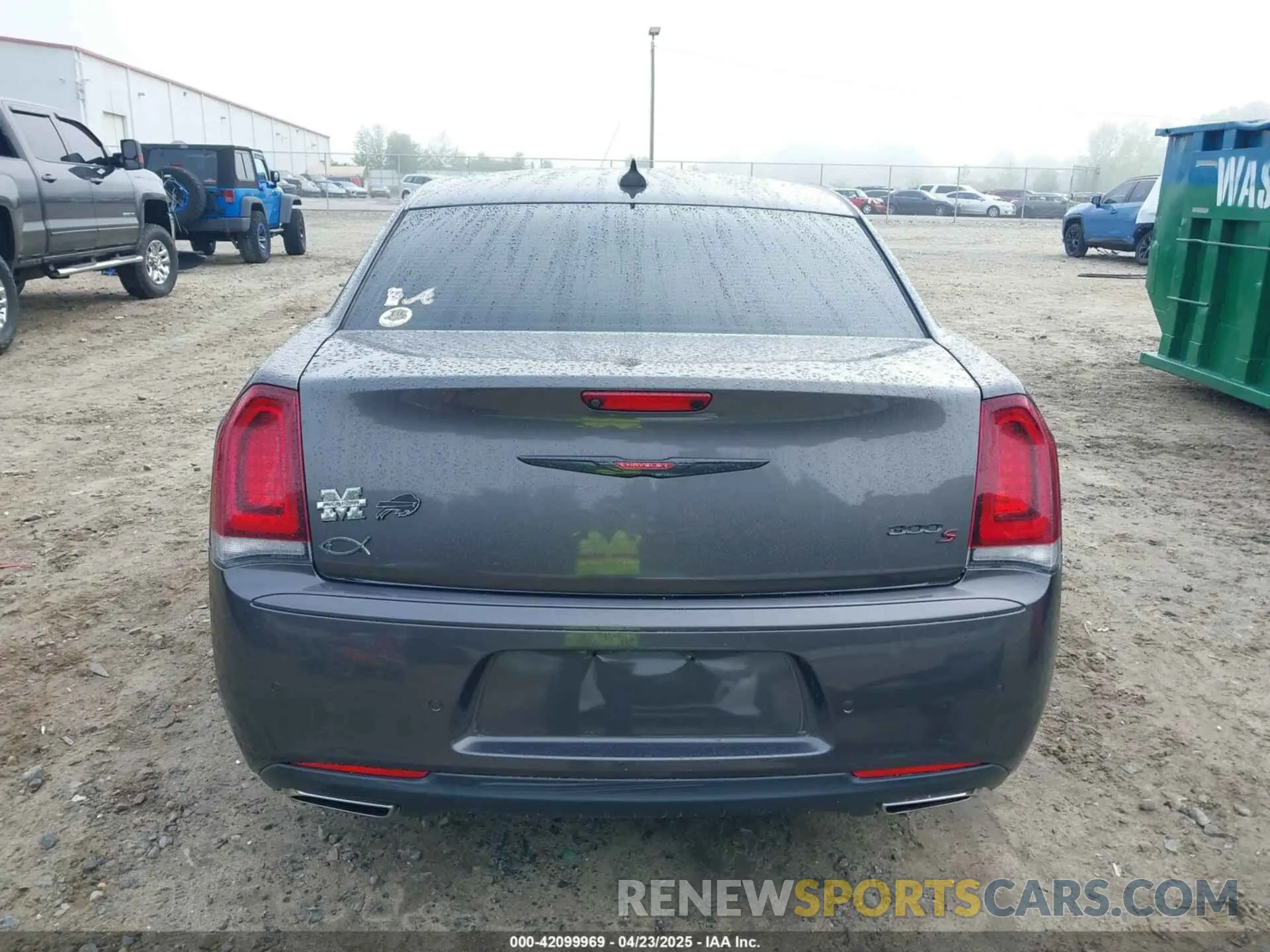 17 Photograph of a damaged car 2C3CCABG6MH554220 CHRYSLER 300 2021