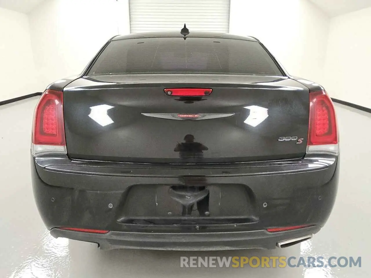 6 Photograph of a damaged car 2C3CCABG8MH520182 CHRYSLER 300 2021