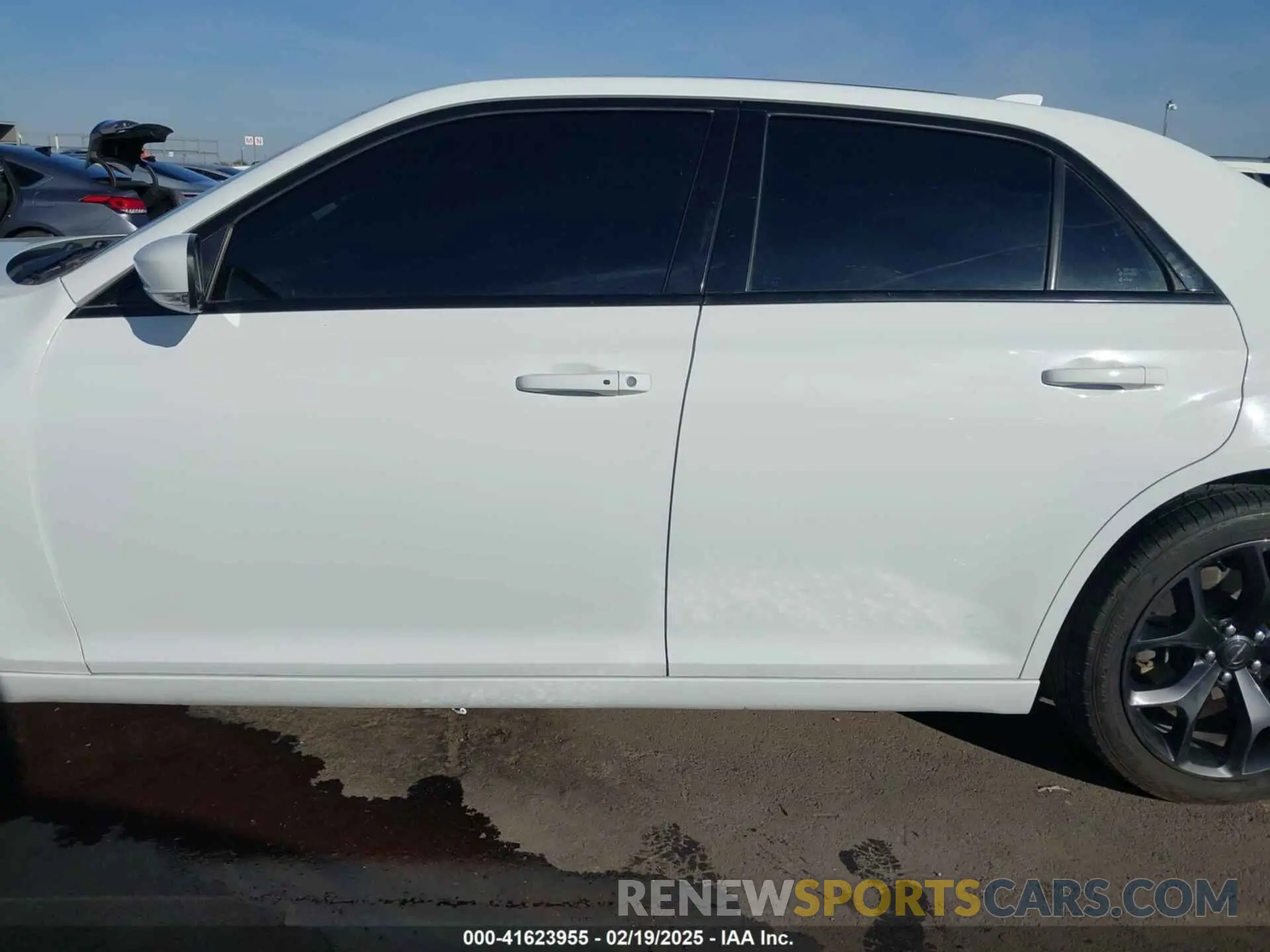 15 Photograph of a damaged car 2C3CCABG8MH537354 CHRYSLER 300 2021