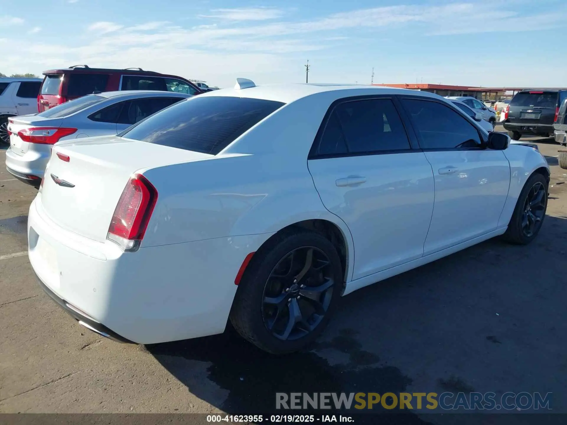 4 Photograph of a damaged car 2C3CCABG8MH537354 CHRYSLER 300 2021