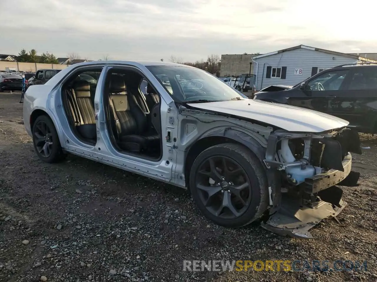 4 Photograph of a damaged car 2C3CCABGXMH545651 CHRYSLER 300 2021