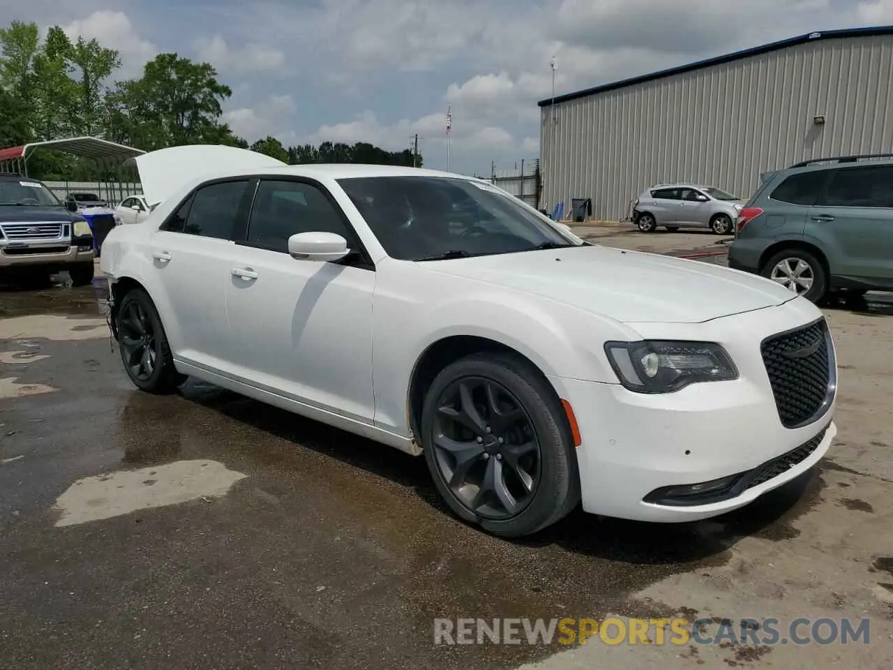 4 Photograph of a damaged car 2C3CCABGXMH549781 CHRYSLER 300 2021