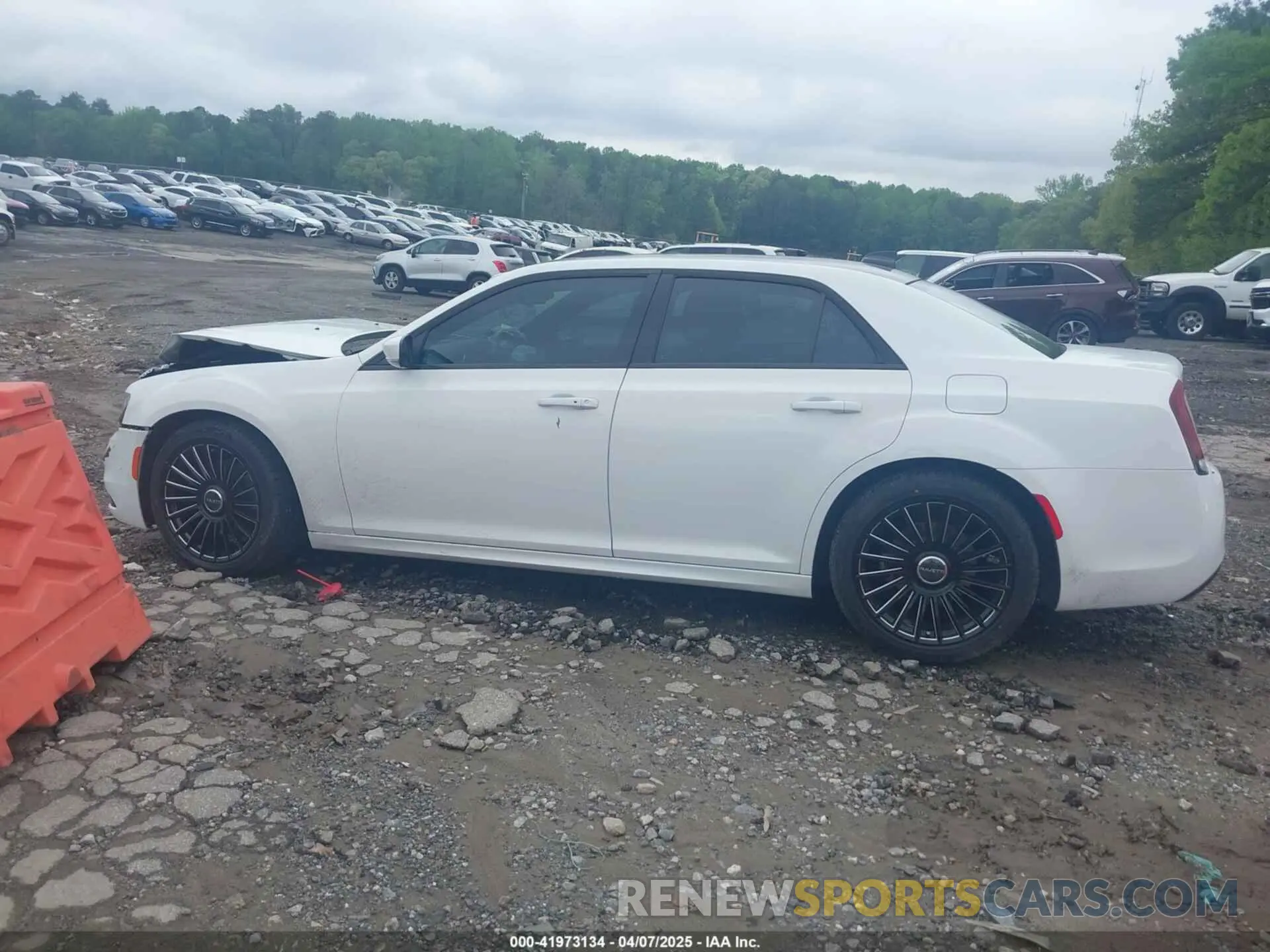 14 Photograph of a damaged car 2C3CCABT4MH558327 CHRYSLER 300 2021