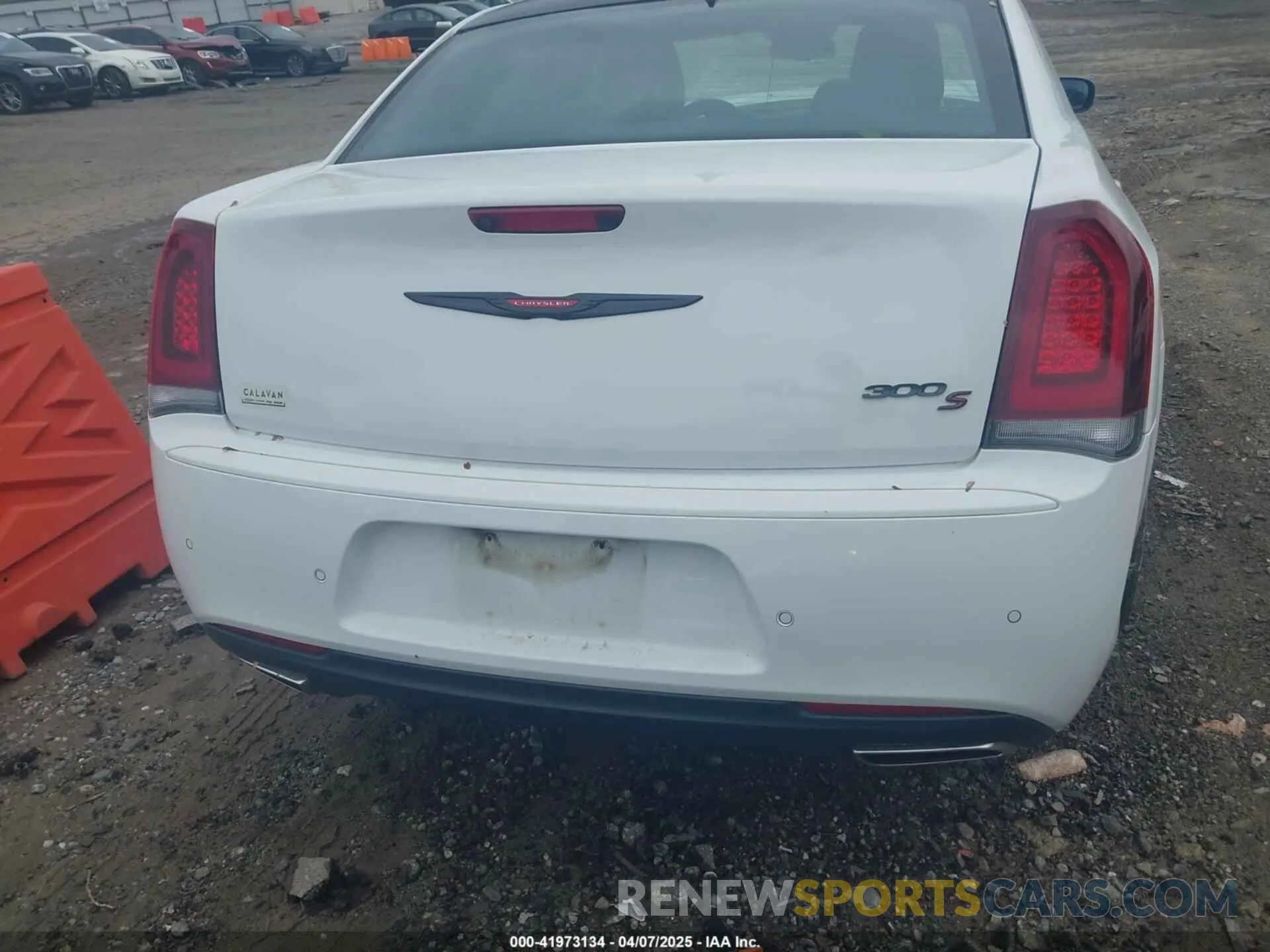 16 Photograph of a damaged car 2C3CCABT4MH558327 CHRYSLER 300 2021
