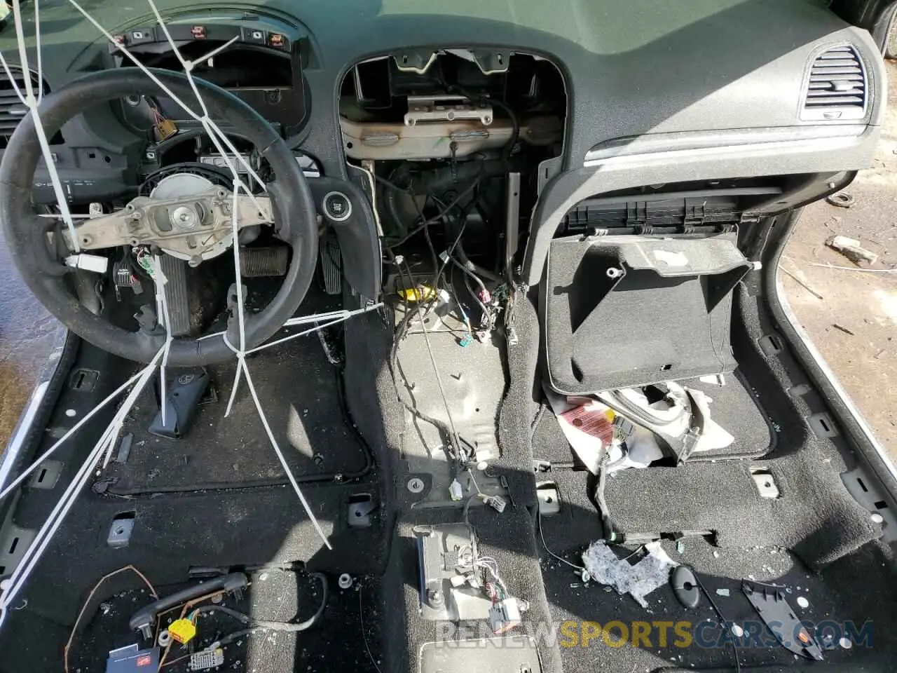 8 Photograph of a damaged car 2C3CCABT5MH601282 CHRYSLER 300 2021