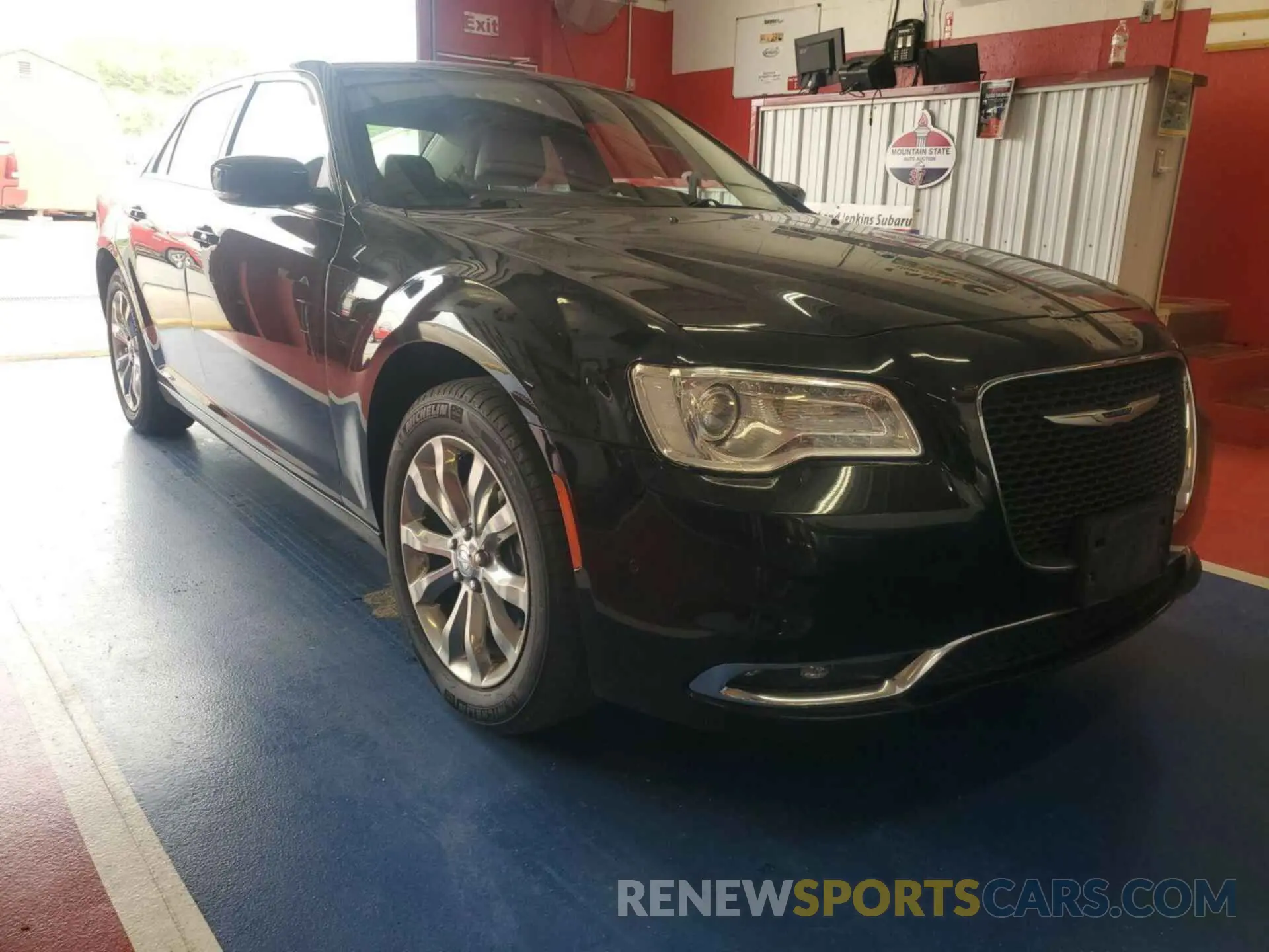 15 Photograph of a damaged car 2C3CCARG0MH571021 CHRYSLER 300 2021