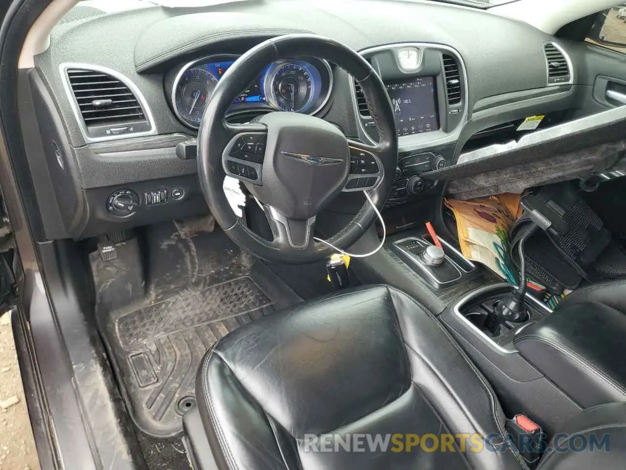 8 Photograph of a damaged car 2C3CCARG1MH563154 CHRYSLER 300 2021
