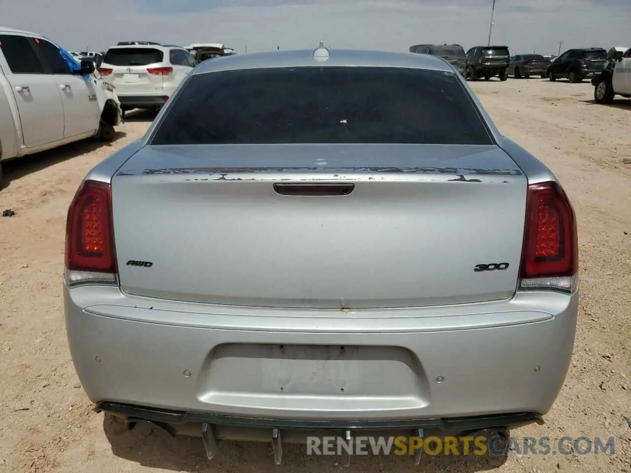 6 Photograph of a damaged car 2C3CCARG4MH613979 CHRYSLER 300 2021