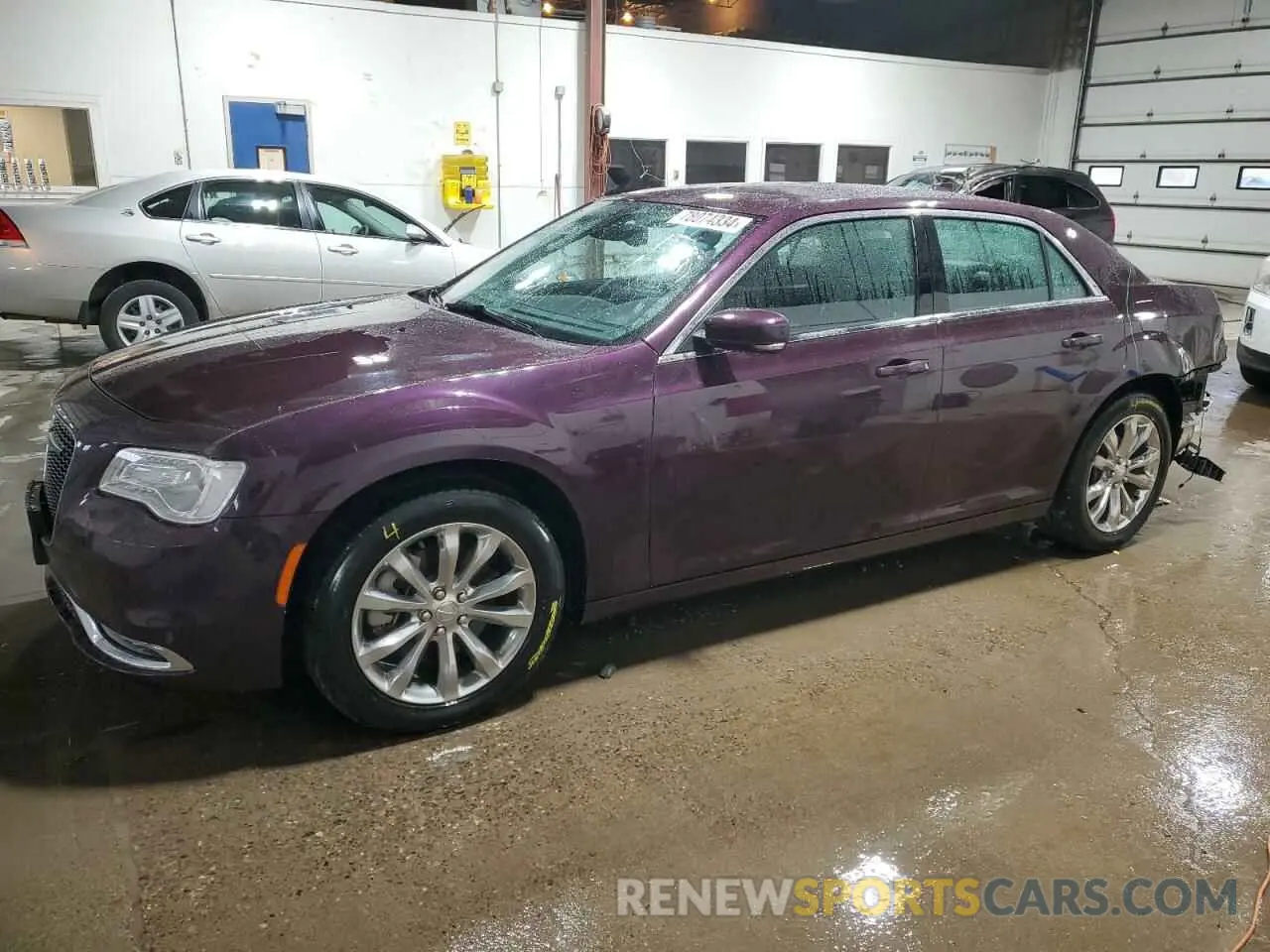 1 Photograph of a damaged car 2C3CCARGXMH657761 CHRYSLER 300 2021