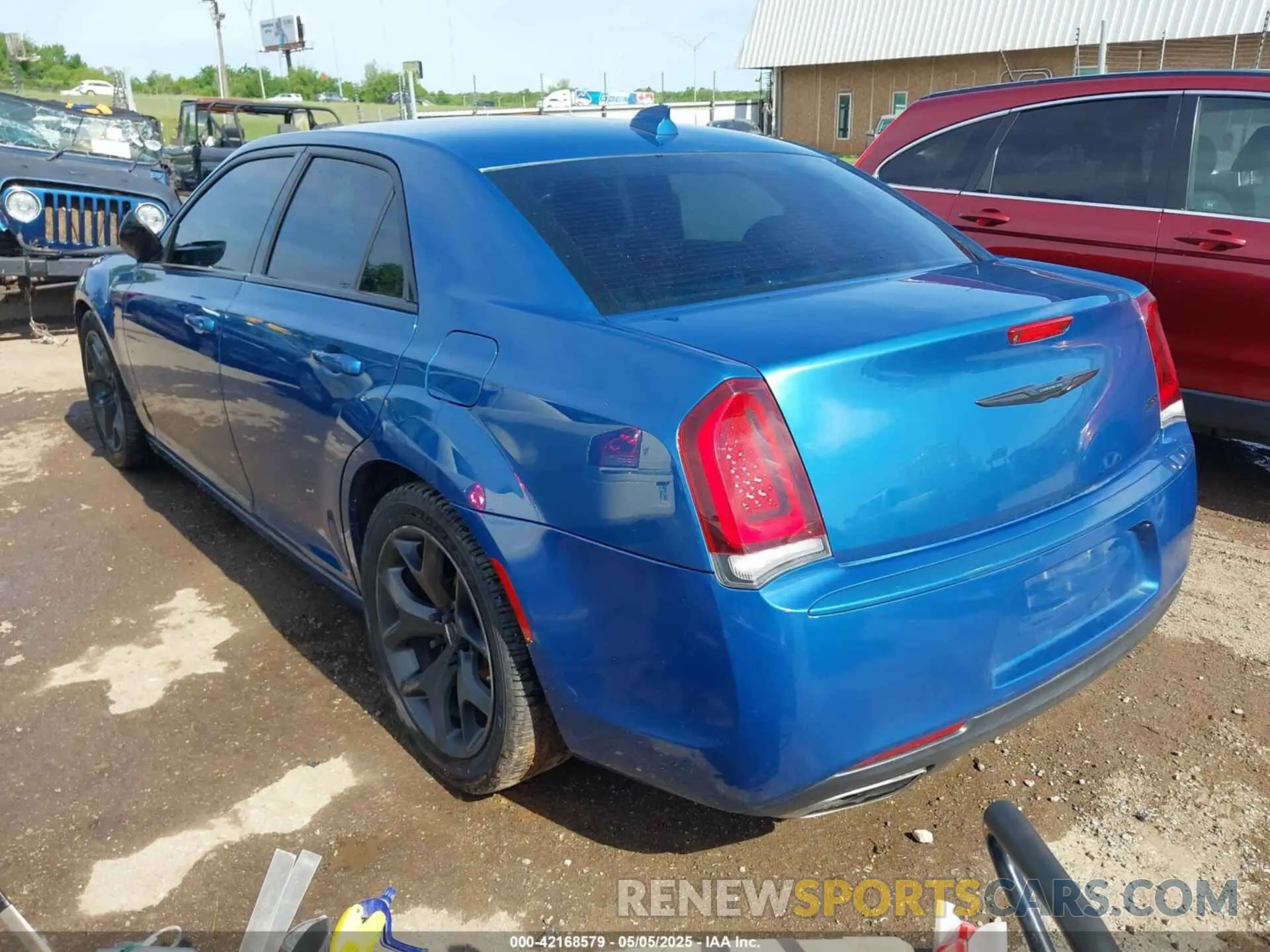 3 Photograph of a damaged car 2C3CCAAG1NH139499 CHRYSLER 300 2022