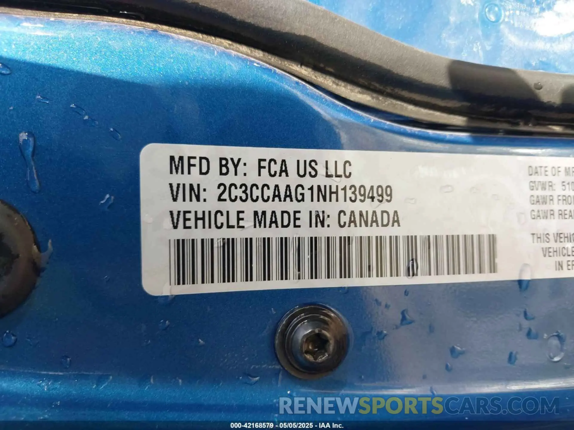 9 Photograph of a damaged car 2C3CCAAG1NH139499 CHRYSLER 300 2022