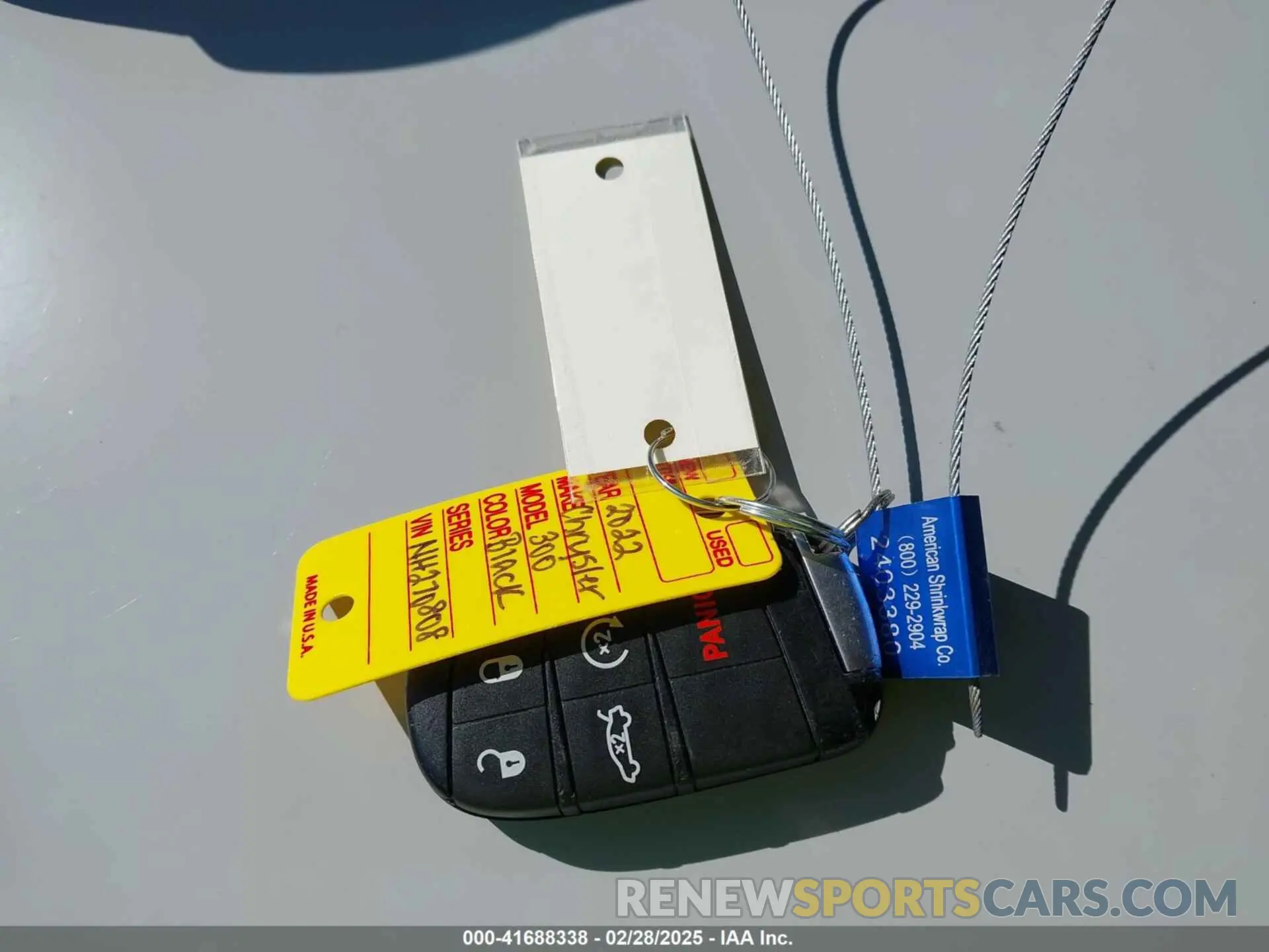 11 Photograph of a damaged car 2C3CCAAG7NH270808 CHRYSLER 300 2022