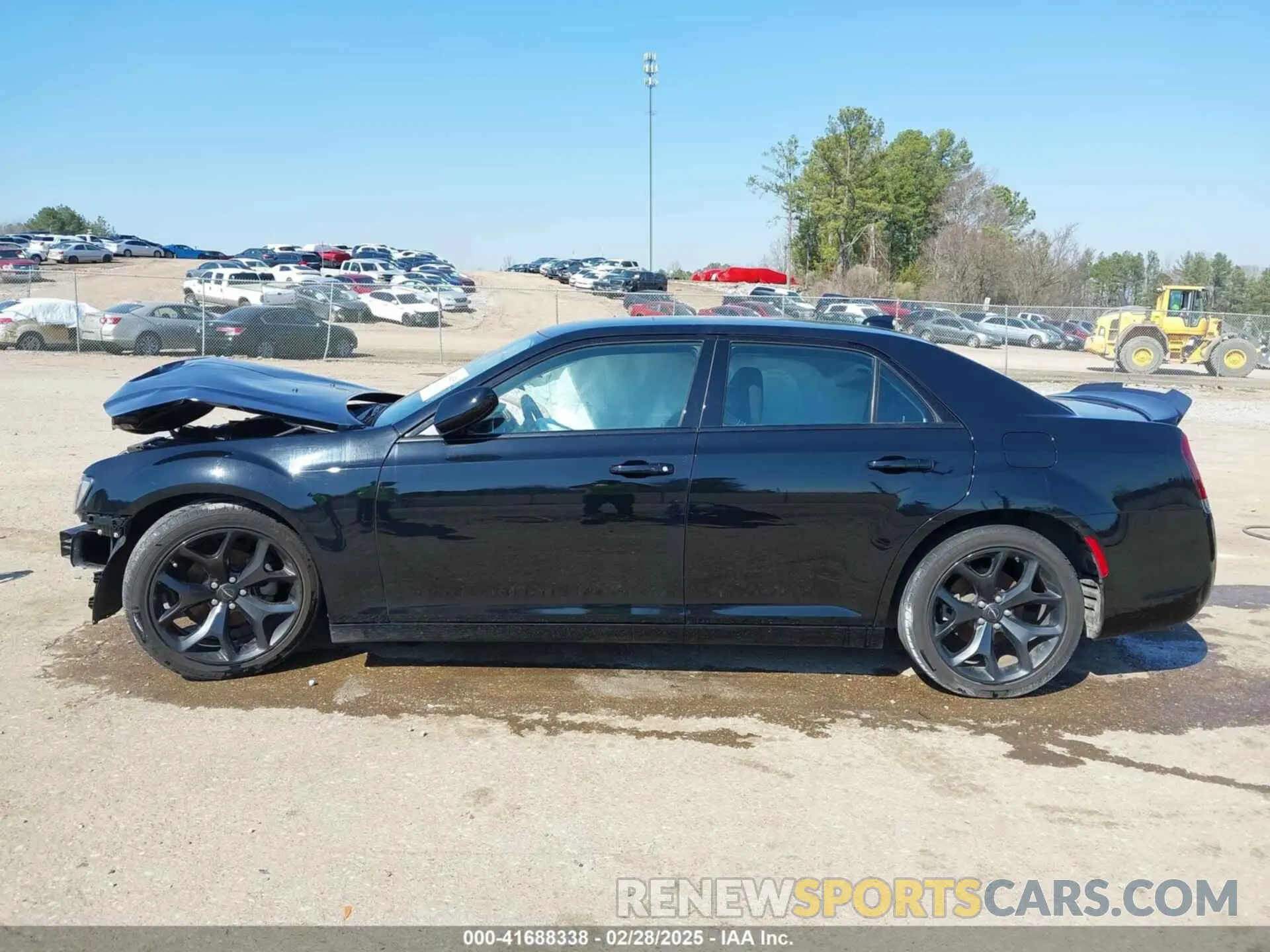 15 Photograph of a damaged car 2C3CCAAG7NH270808 CHRYSLER 300 2022