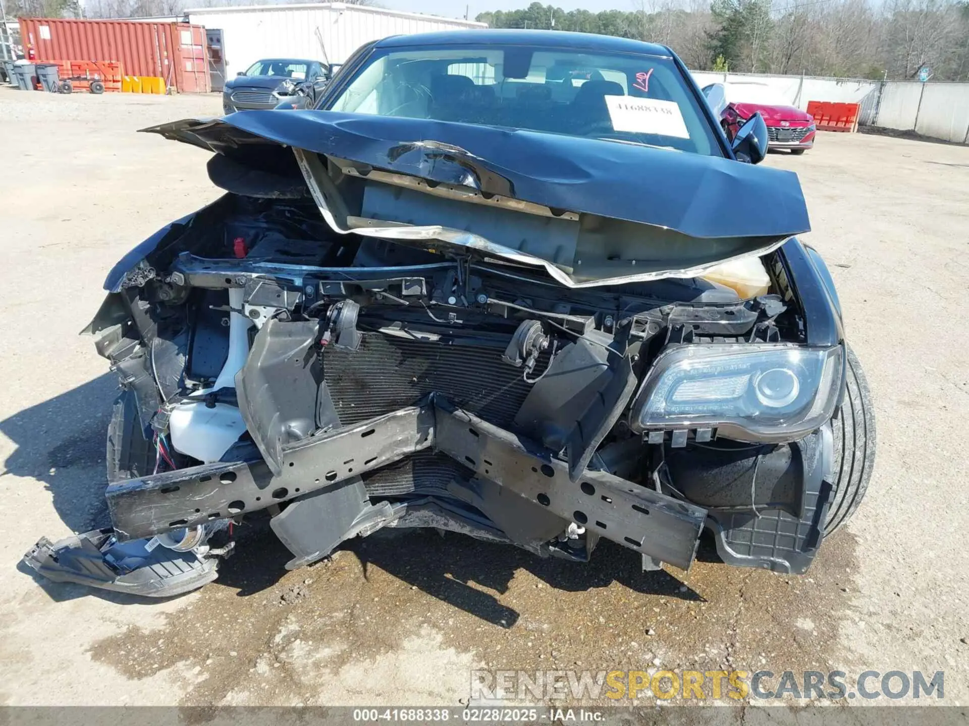 6 Photograph of a damaged car 2C3CCAAG7NH270808 CHRYSLER 300 2022
